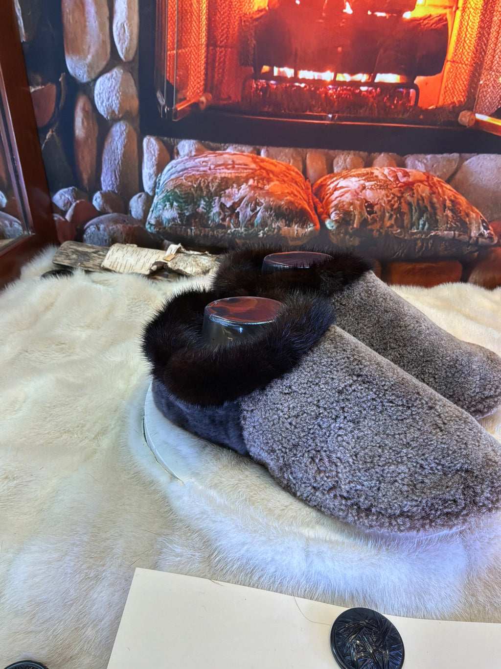 Slipper Denise pointure 9 femme – Sherling italien & cuir recyclé, pièce unique faite à la main au Québec
