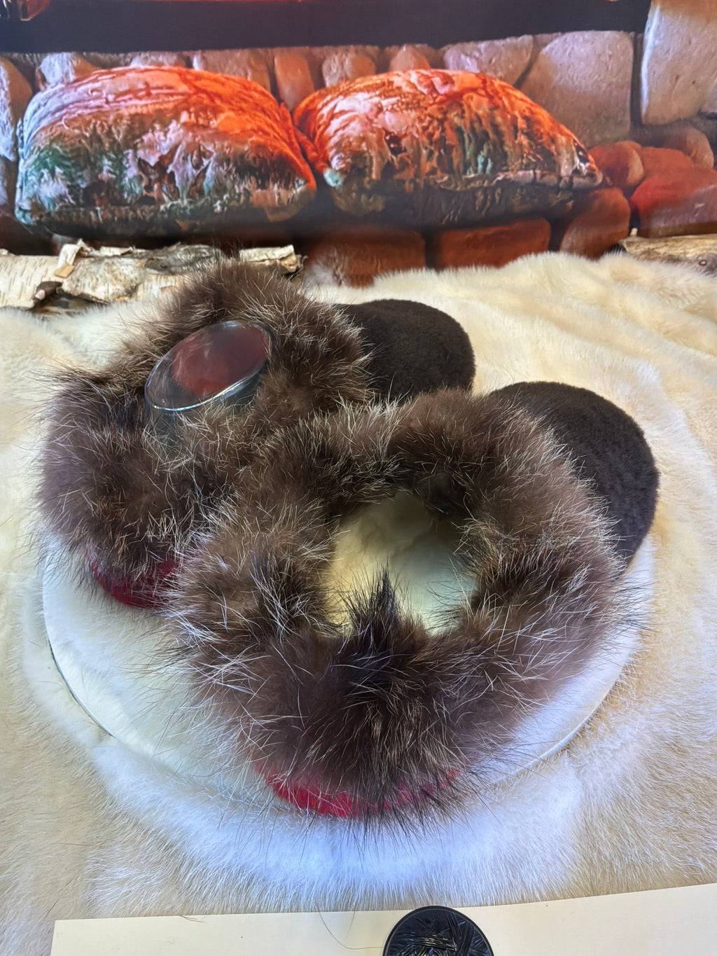 Slipper Réjeanne pointure 9 femme – Sherling italien & cuir recyclé, pièce unique faite à la main au Québec