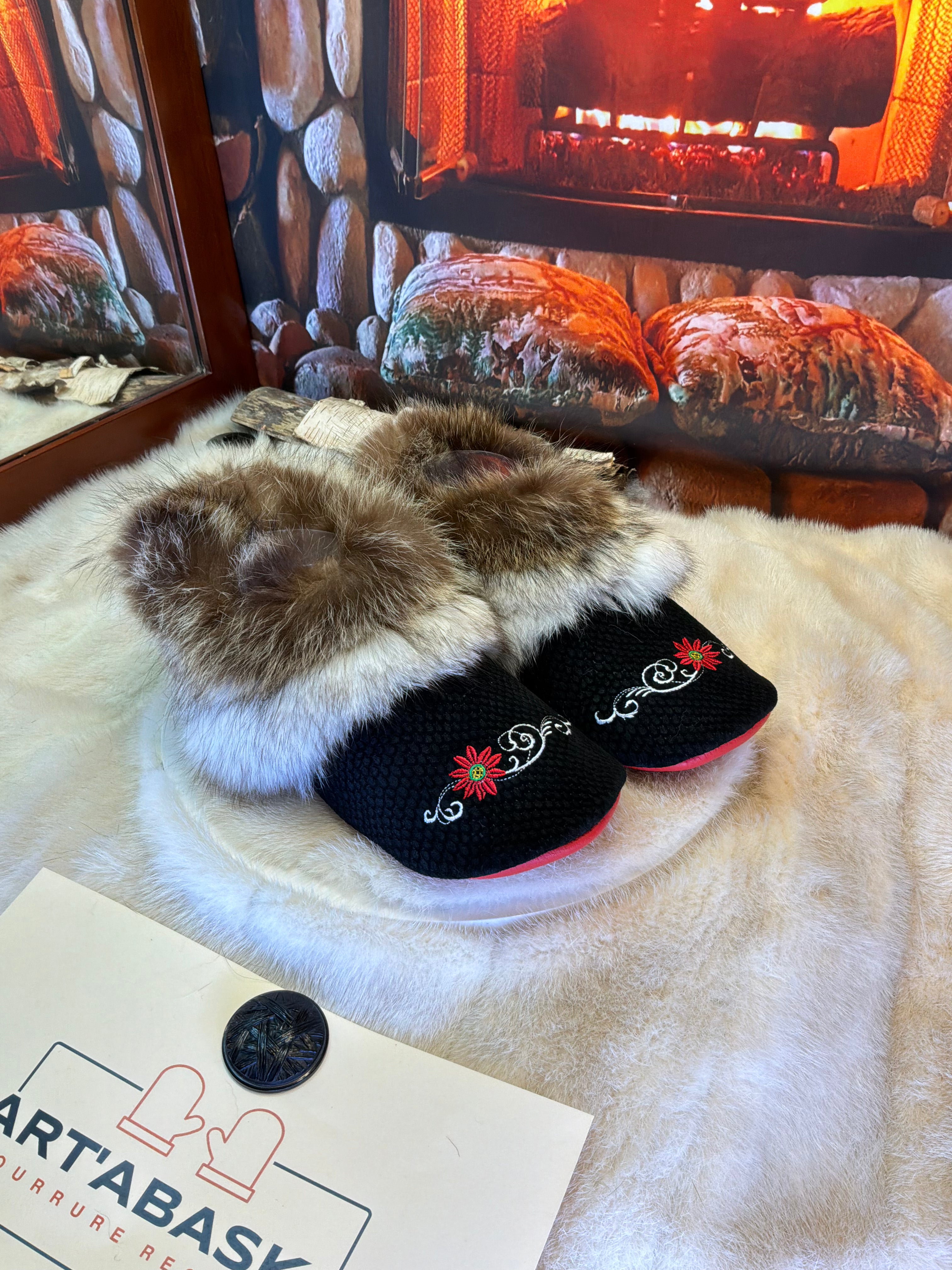 Slipper Simone pointure 9 Homme / 11 femme  – Sherling italien & cuir recyclé, pièce unique faite à la main au Québec