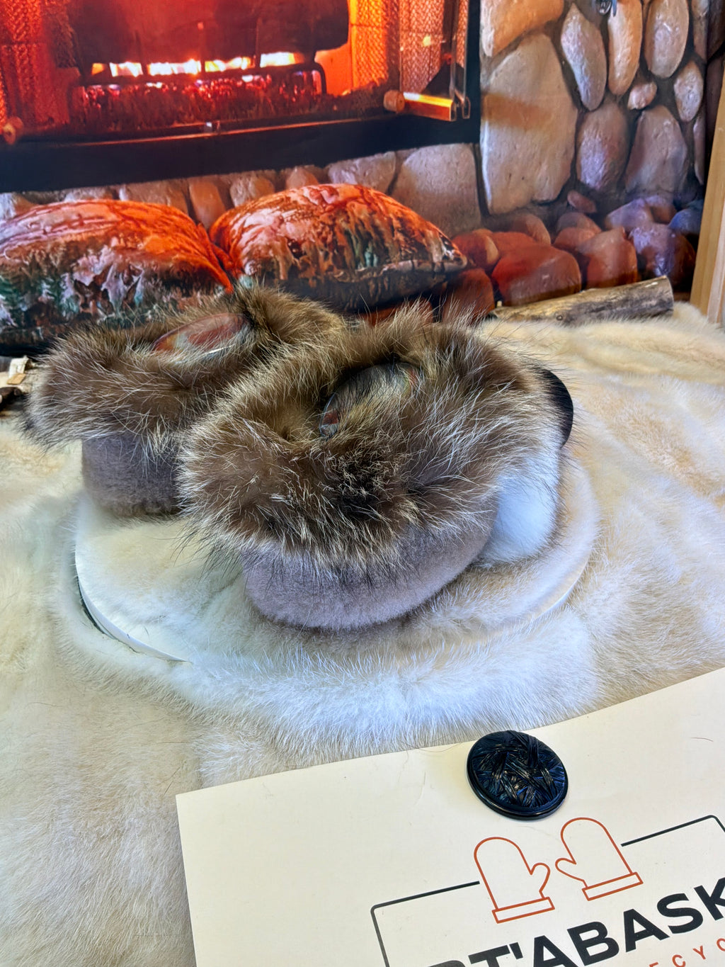 Slipper Simone pointure 9 Homme / 11 femme  – Sherling italien & cuir recyclé, pièce unique faite à la main au Québec