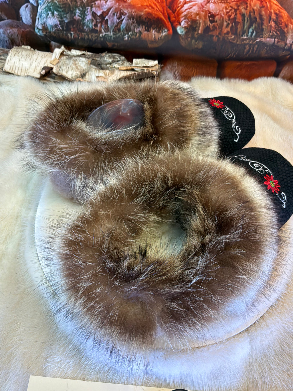 Slipper Simone pointure 9 Homme / 11 femme  – Sherling italien & cuir recyclé, pièce unique faite à la main au Québec