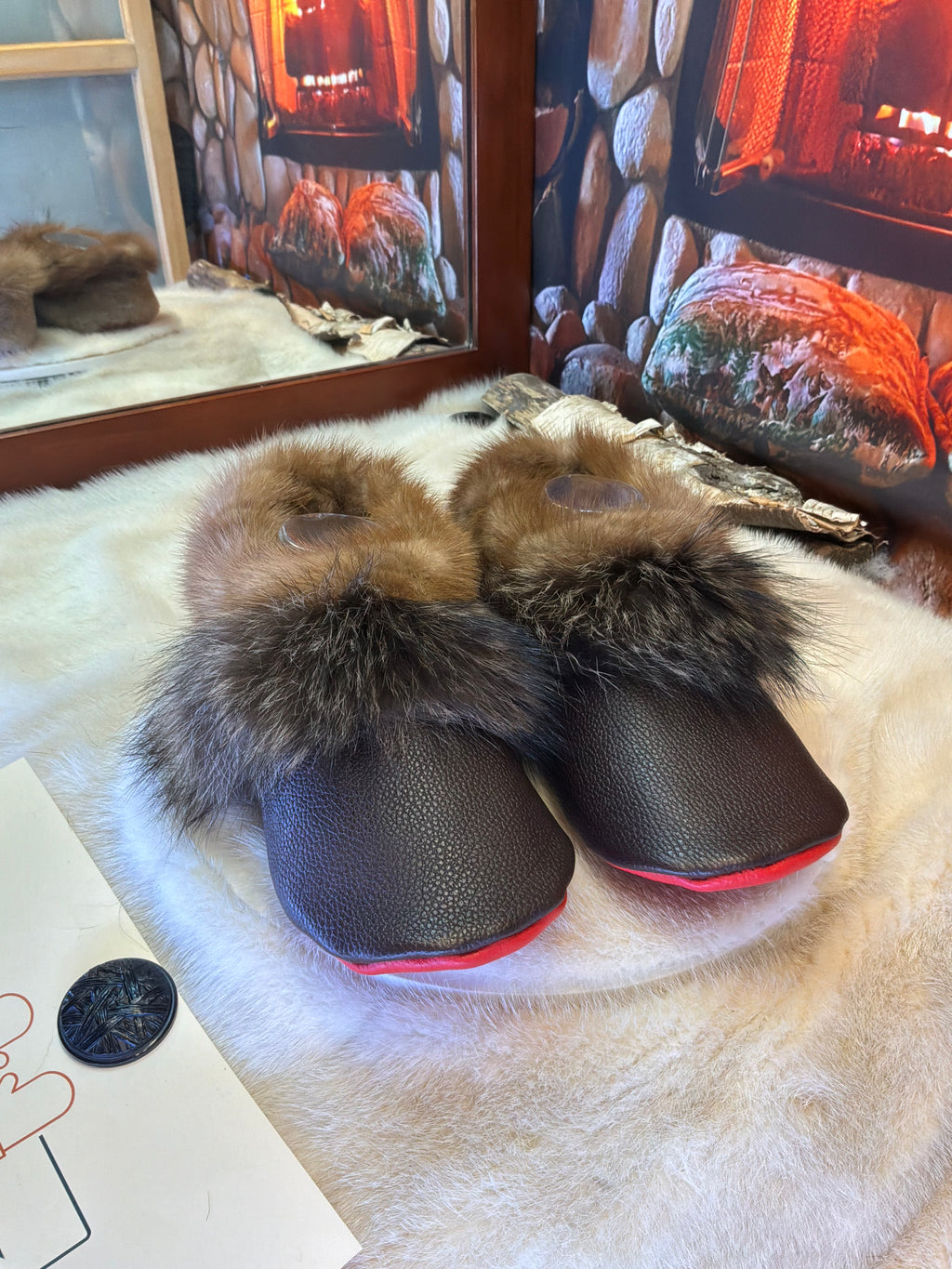 Slipper Fernande pointure 9 Homme / 11 femme  – Sherling italien & cuir recyclé, pièce unique faite à la main au Québec