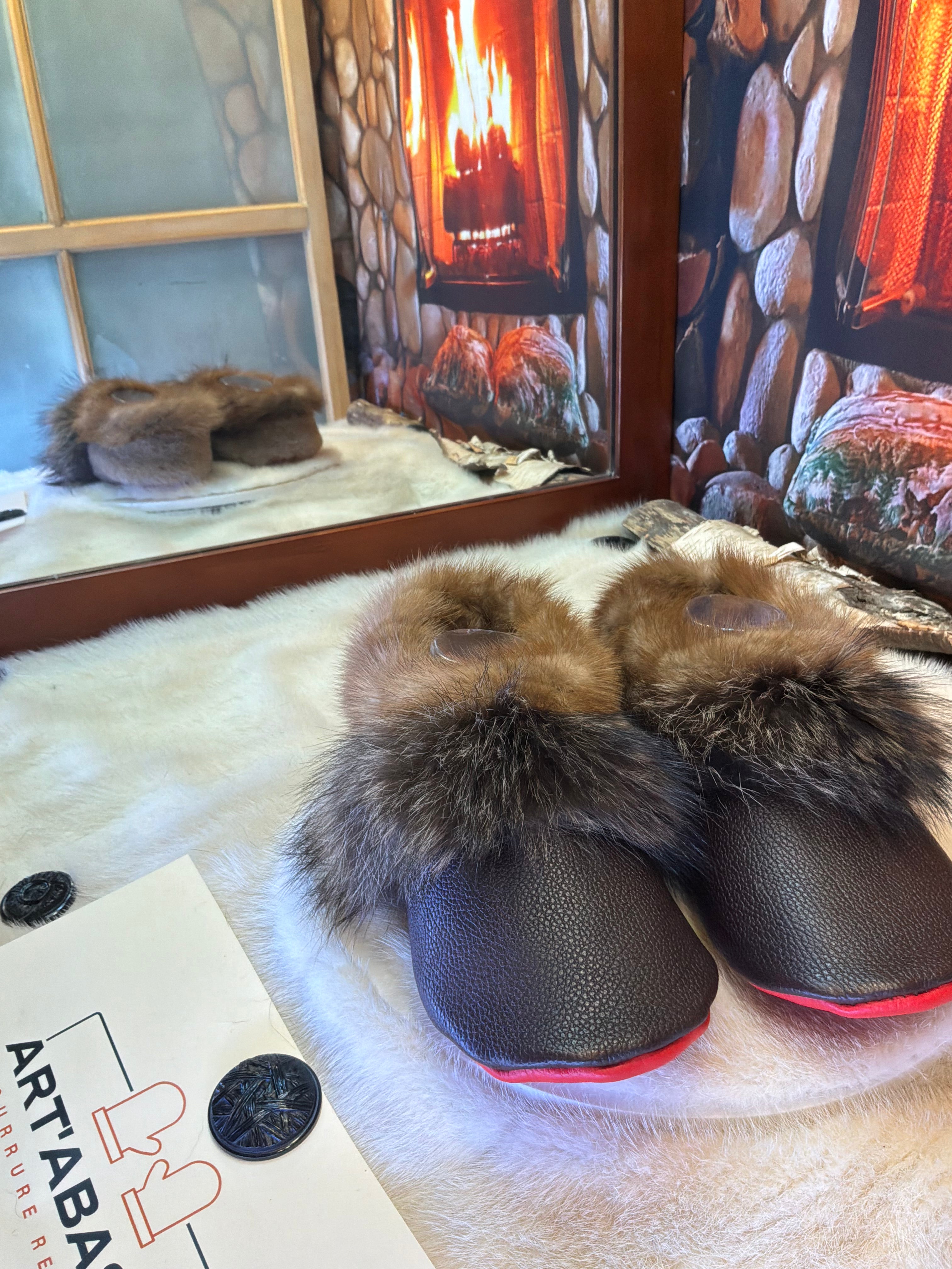 Slipper Fernande pointure 9 Homme / 11 femme  – Sherling italien & cuir recyclé, pièce unique faite à la main au Québec