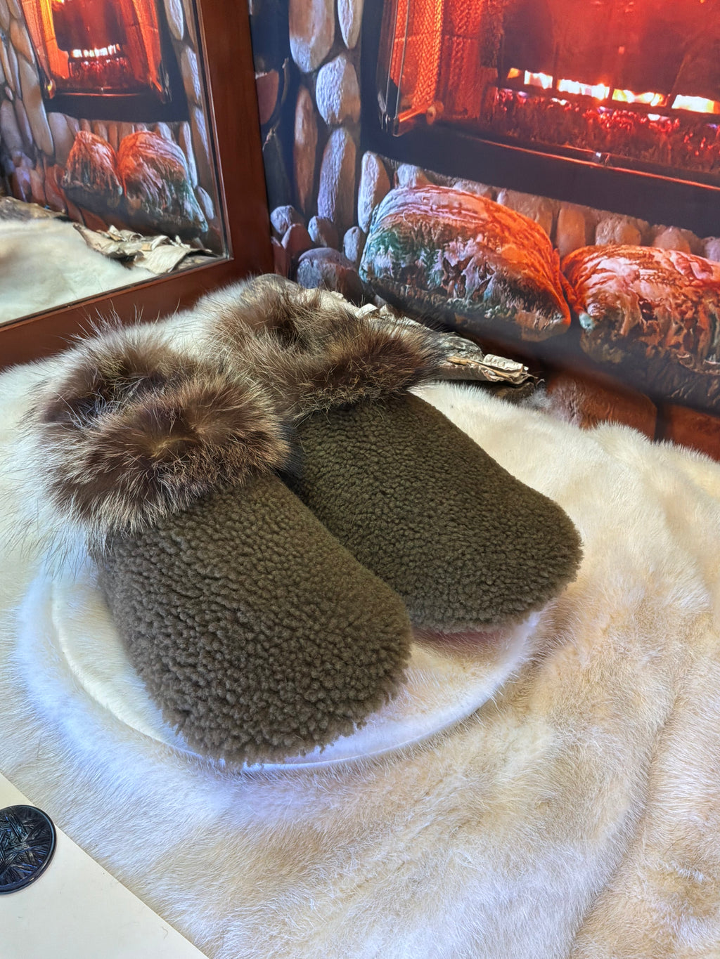 Slipper Aline pointure 11 Homme – Sherling italien & cuir recyclé, pièce unique faite à la main au Québec