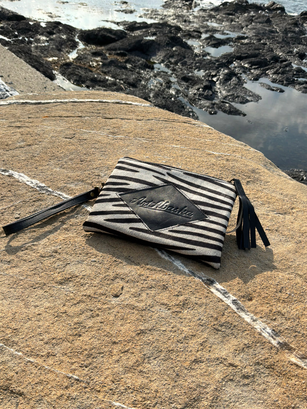 Pochette-portefeuille multifonction en fourrure de vache imprimée zébrée – ArtAbaska