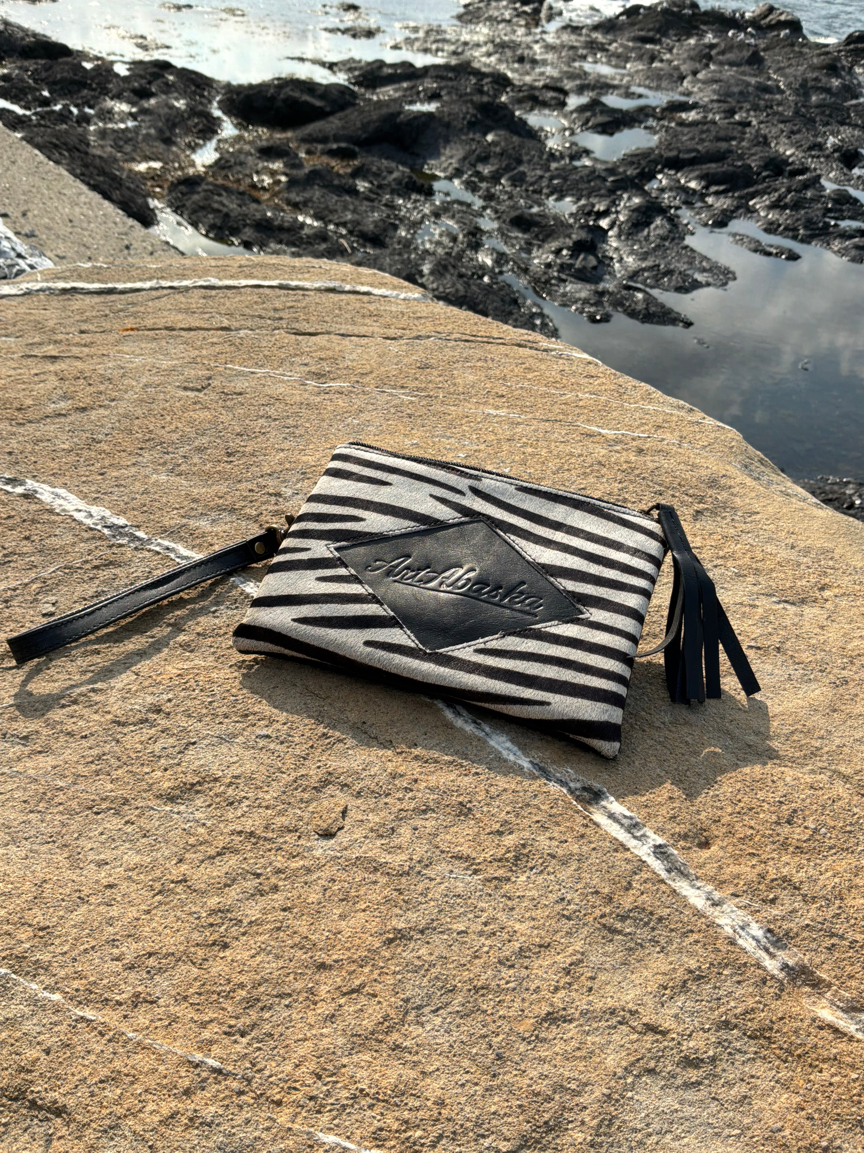 Pochette-portefeuille multifonction en fourrure de vache imprimée zébrée – ArtAbaska