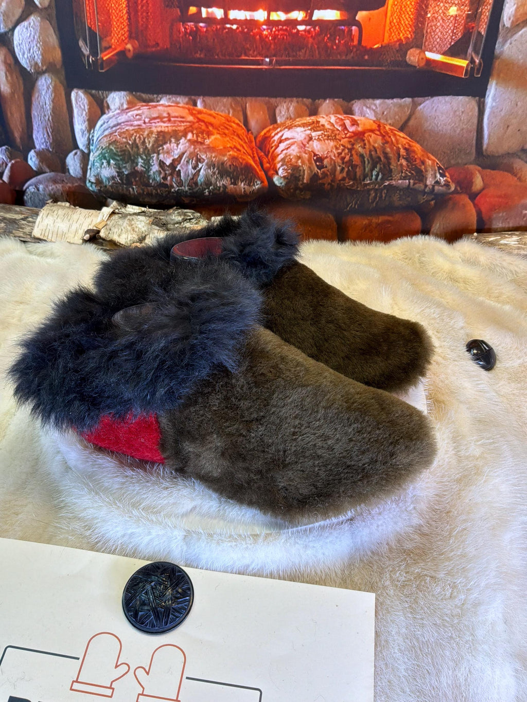 Slipper Jeannine pointure 8 femme – Sherling italien & cuir recyclé, pièce unique faite à la main au Québec