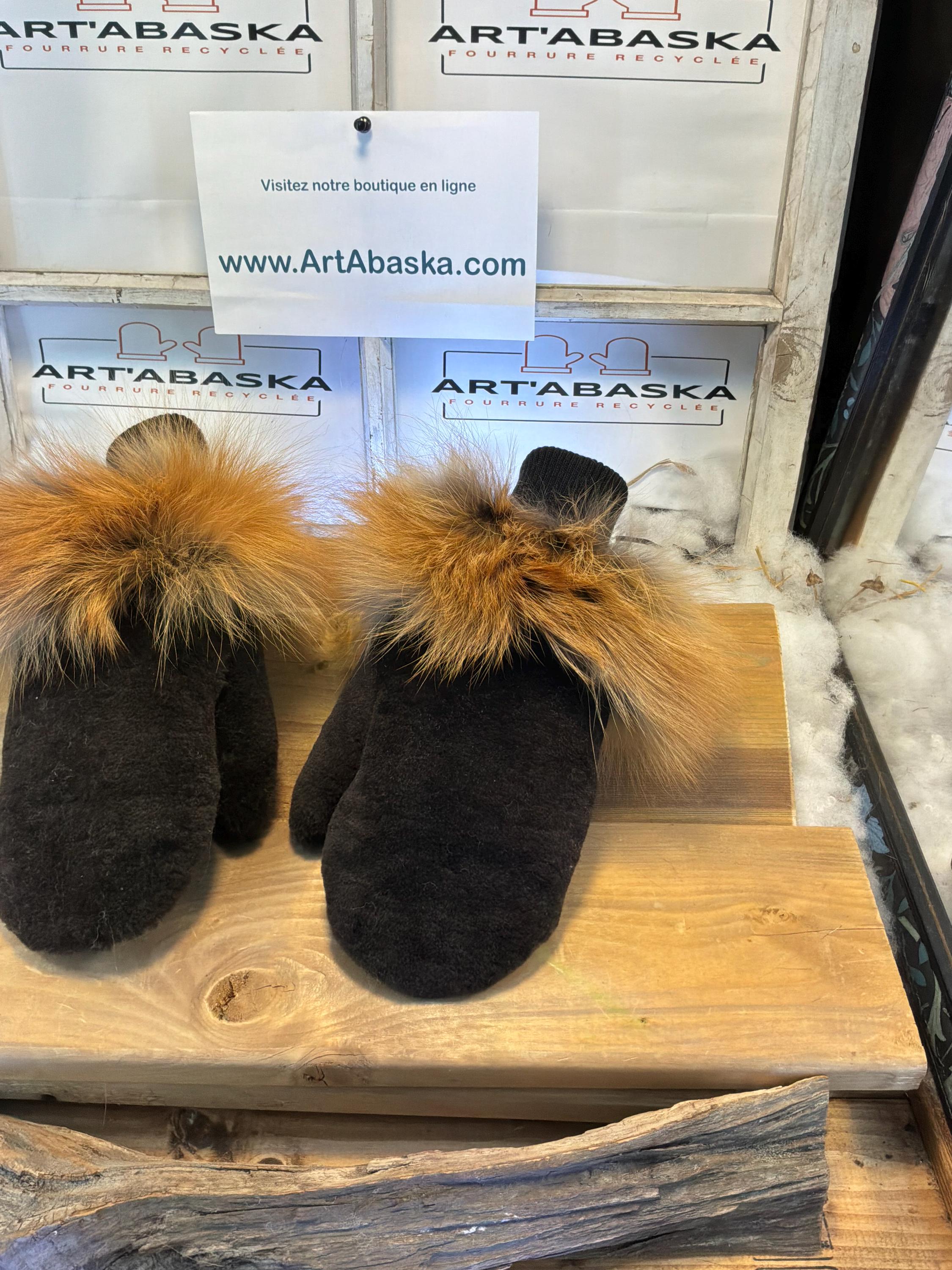 Mitaines de ville Aline Medium  en fourrure recyclée – Faites à la main au Québec – Légères, élégantes, confort urbain – ArtAbaska