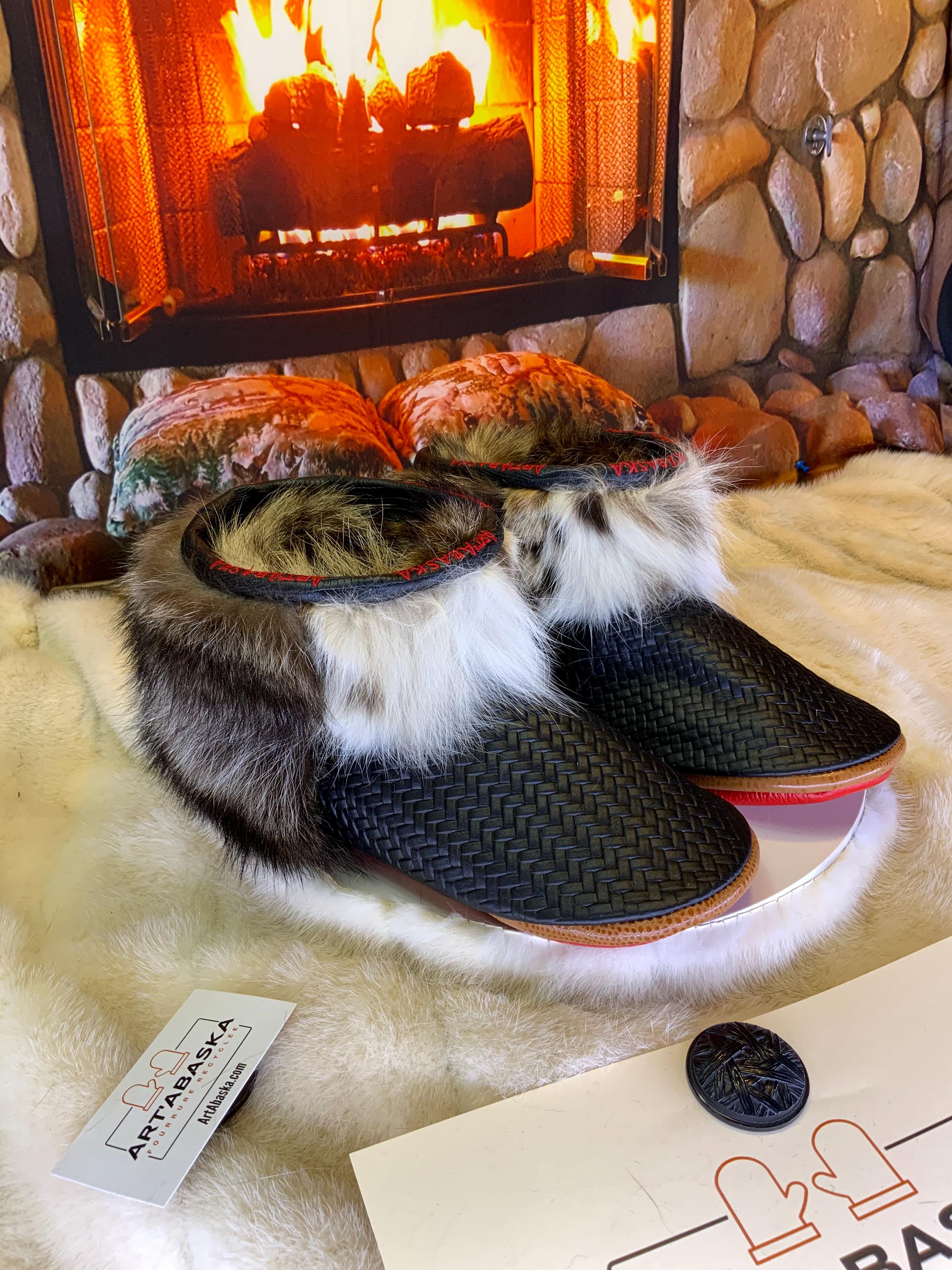 Mocassin d’intérieur Les Sylvie – pointure 10 homme – cuir italien & fourrure recyclée – fait à la main au Québec, pièce unique