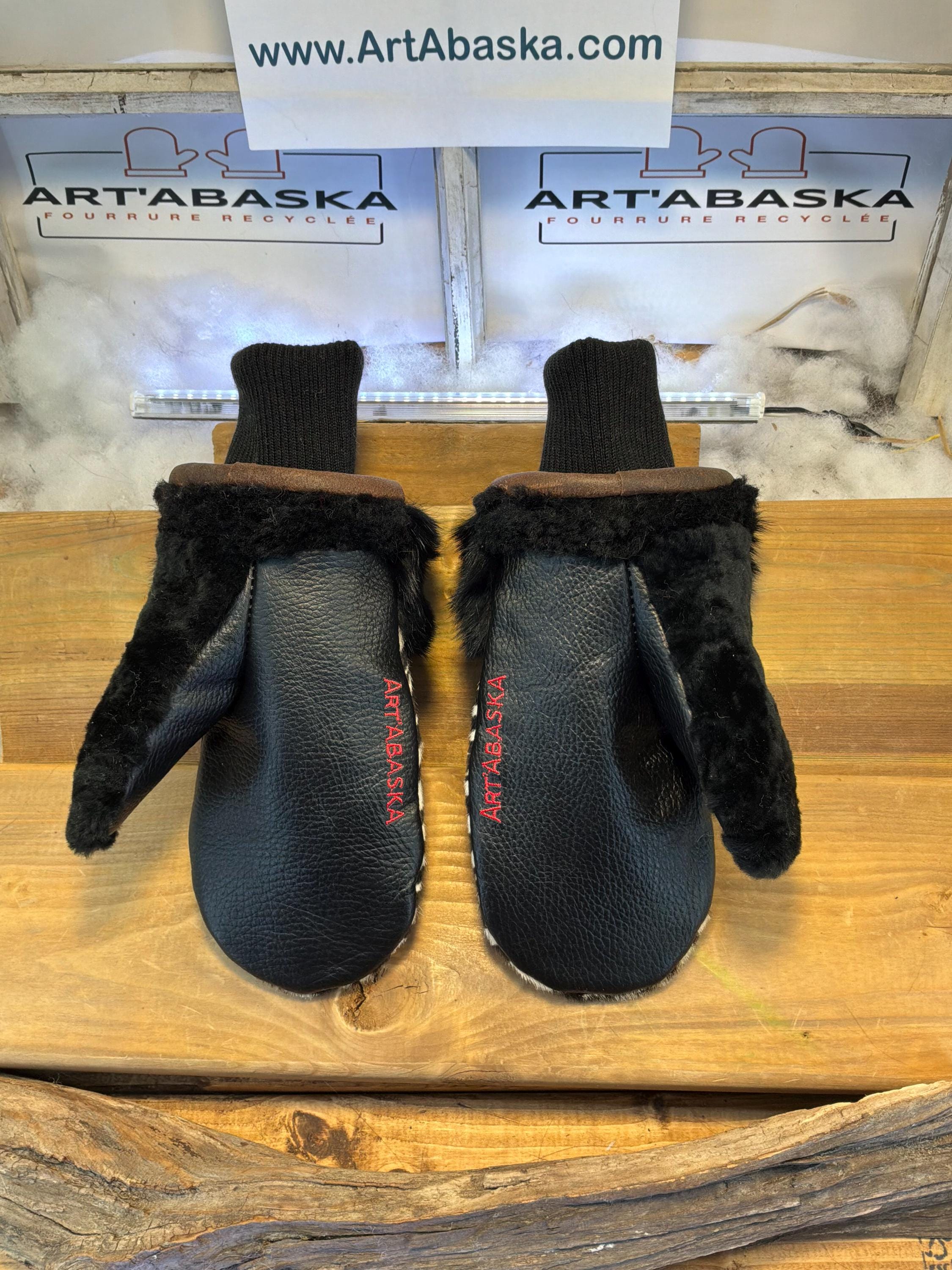 Mitaines de ville Medium Béatrice en fourrure recyclée – Faites à la main au Québec – Légères, élégantes, confort urbain – ArtAbaska