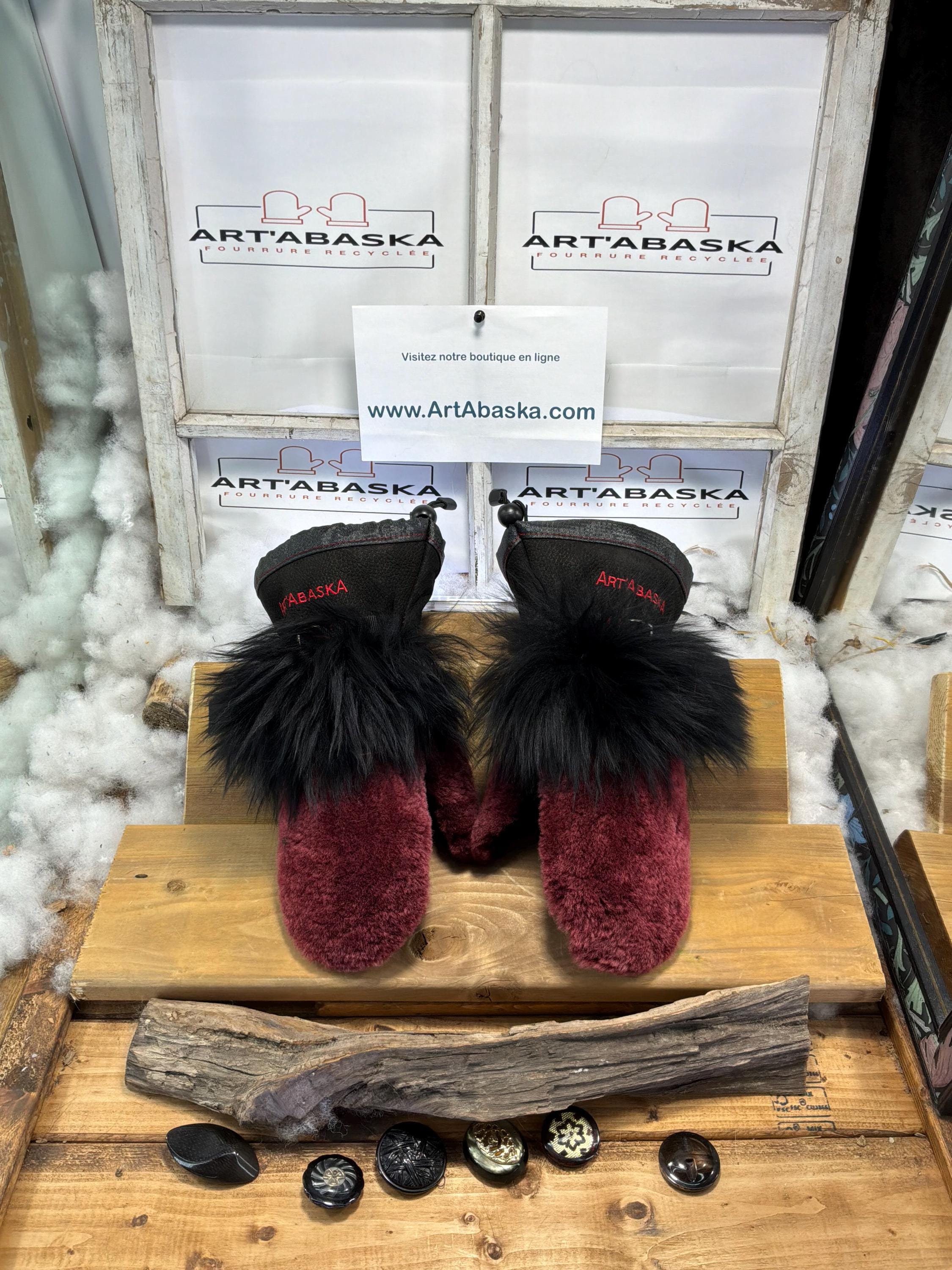 Mitaines Catherine Medium fourrure recyclée mouton rasé rosé cuir italien fait à la main Québec Édition « les belles Framboises »