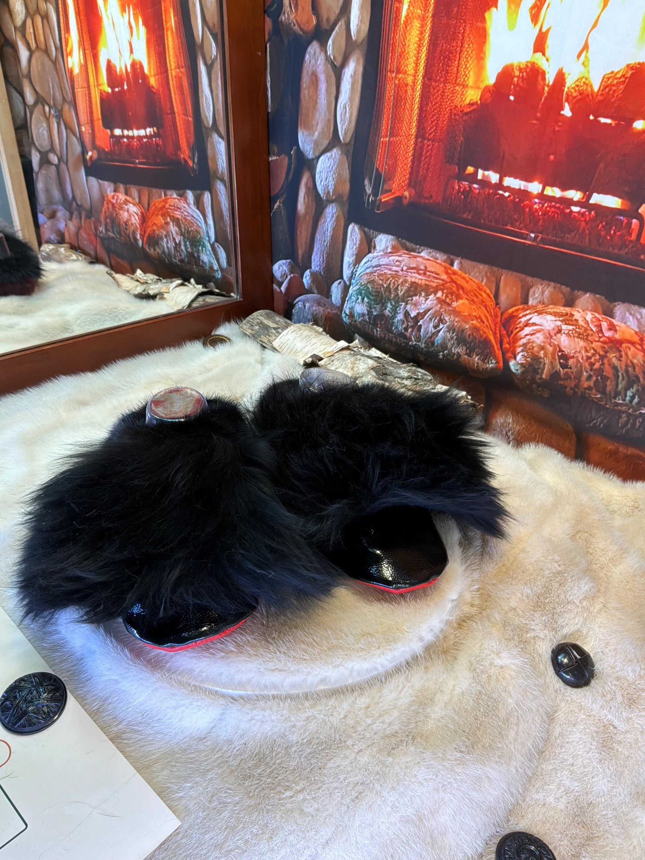 Slipper Bibiane pointure 7 femme – Sherling italien & cuir recyclé, pièce unique faite à la main au Québec