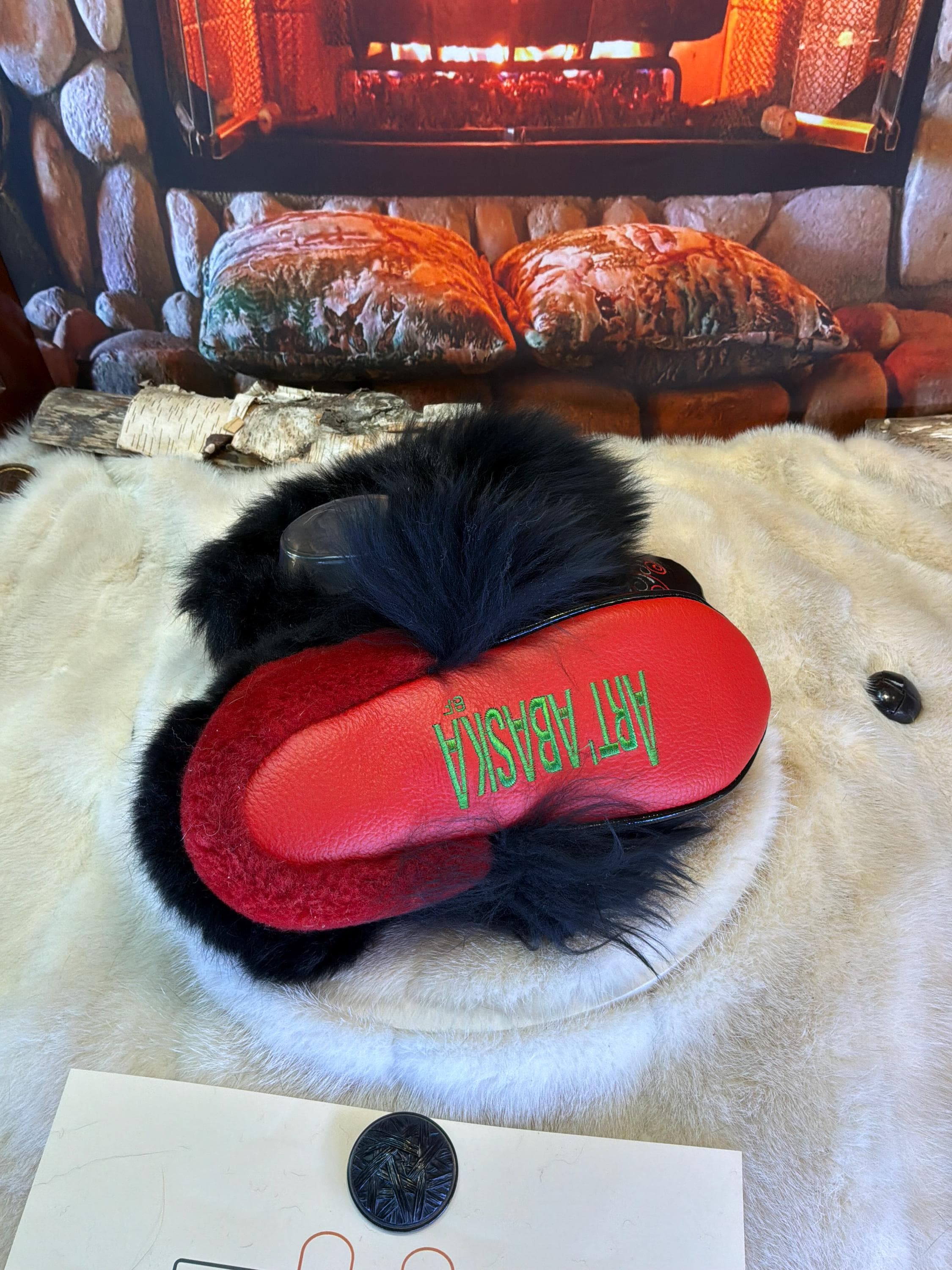 Slipper Gilberte pointure 8 femme – Sherling italien & cuir recyclé, pièce unique faite à la main au Québec