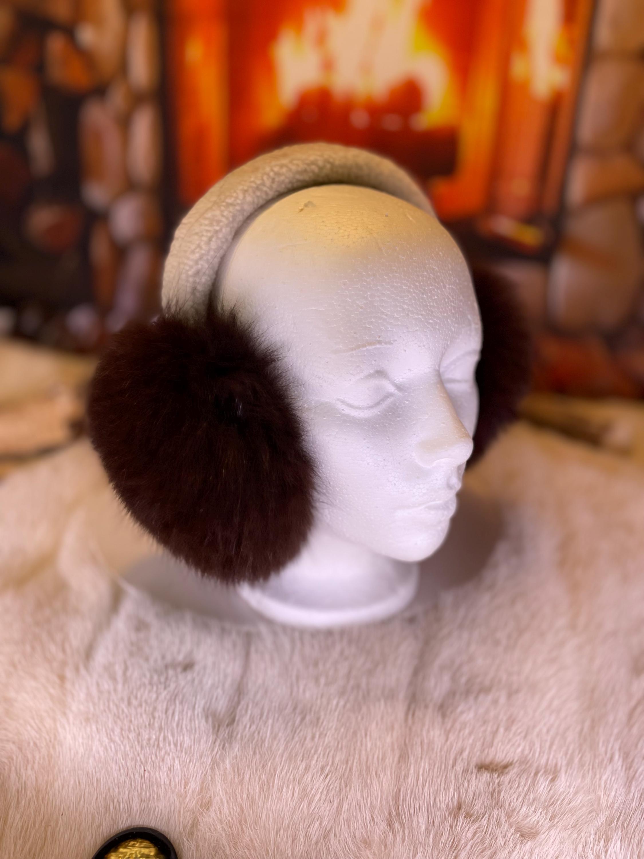 Cache-Oreilles tout en fourrure recyclée édition Renard Brun naturel recyclé et mouton rasé sur la tête  Les Josette 2