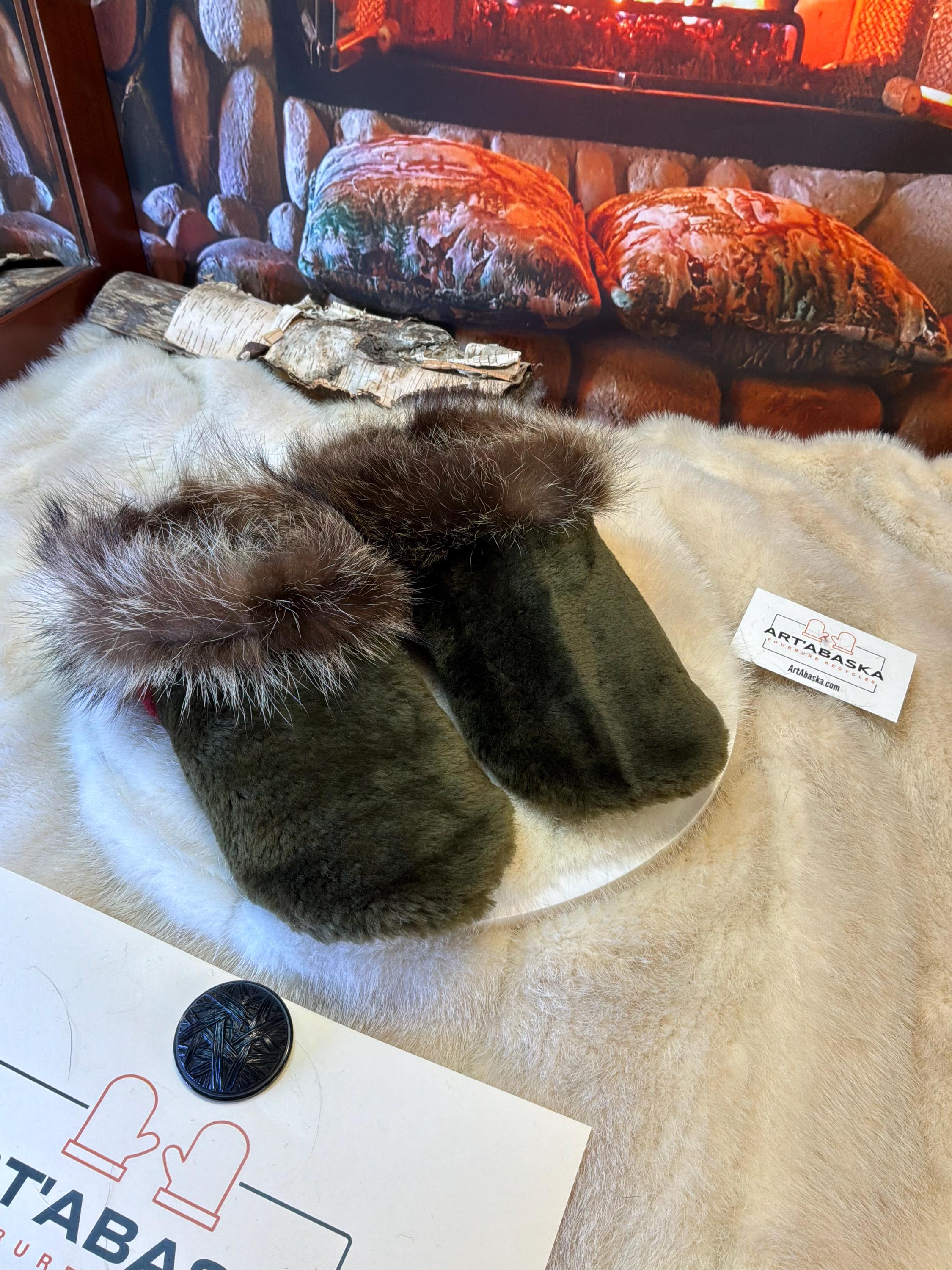Slipper Céline pointure 6 femme – Sherling italien & cuir recyclé, pièce unique faite à la main au Québec