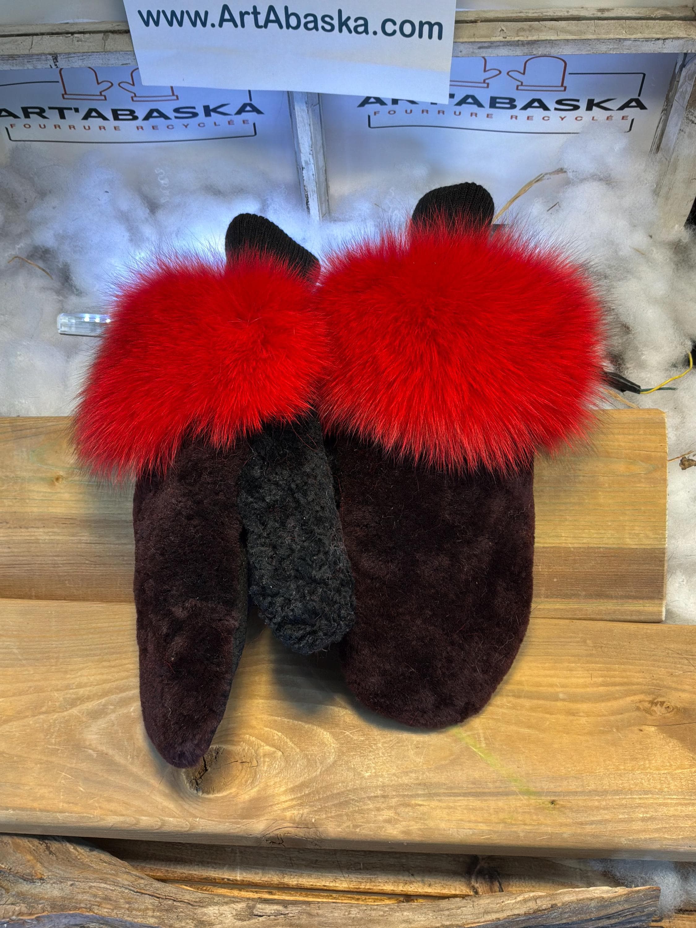 Mitaines de ville Large Rita en fourrure recyclée – Faites à la main au Québec – Légères, élégantes, confort urbain – ArtAbaska