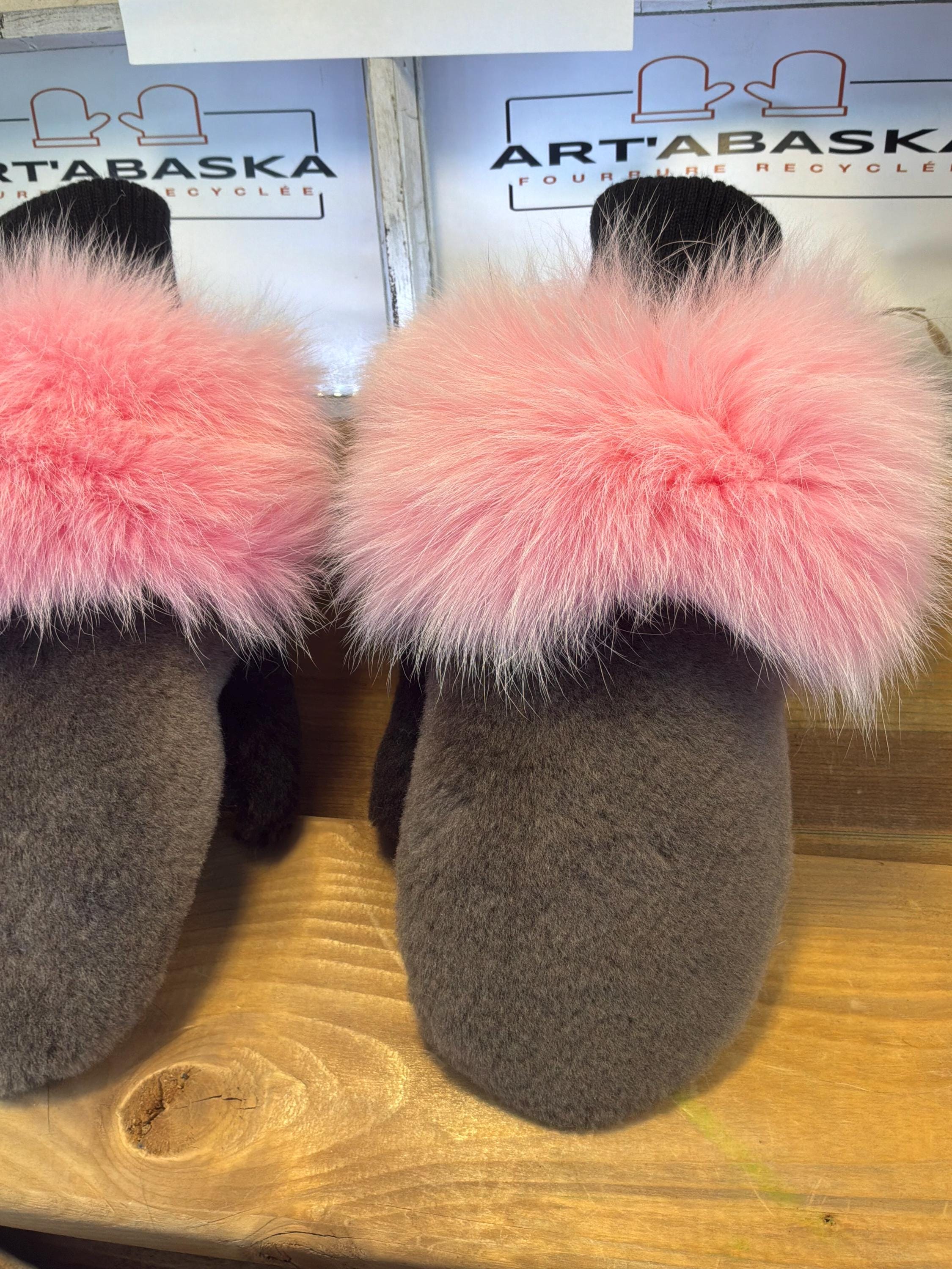 Mitaines de ville Small Monique en fourrure recyclée – Faites à la main au Québec – Légères, élégantes, confort urbain – ArtAbaska