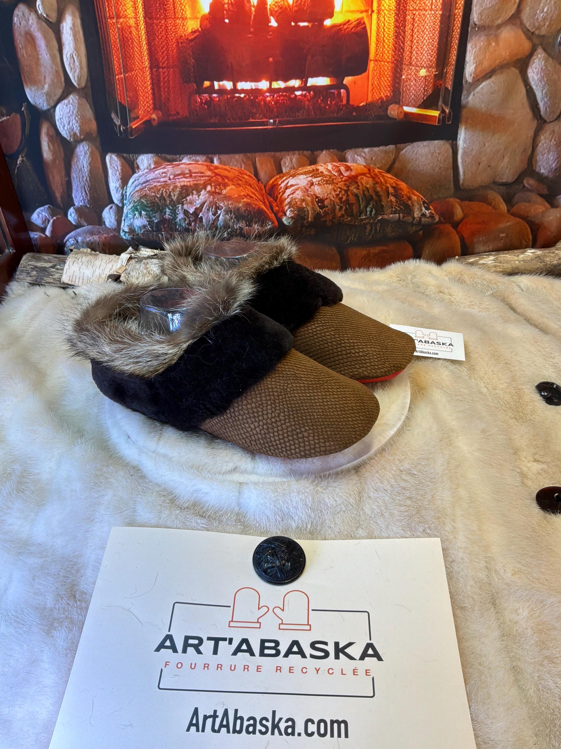 Slipper Mauricette pointure 11 Homme – Sherling italien & cuir recyclé, pièce unique faite à la main au Québec