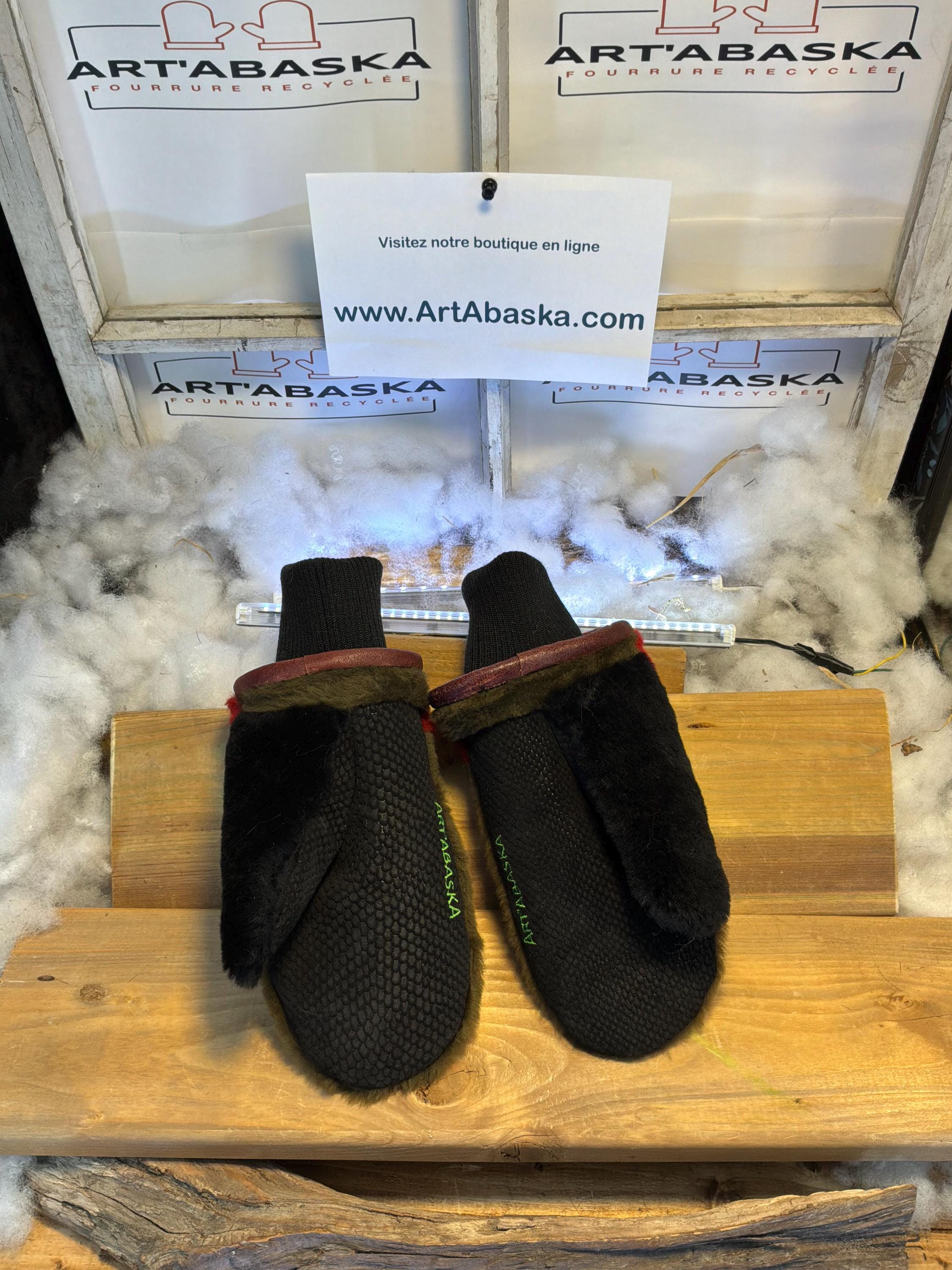 Mitaines de ville Large Éliane en fourrure recyclée – Faites à la main au Québec – Légères, élégantes, confort urbain – ArtAbaska