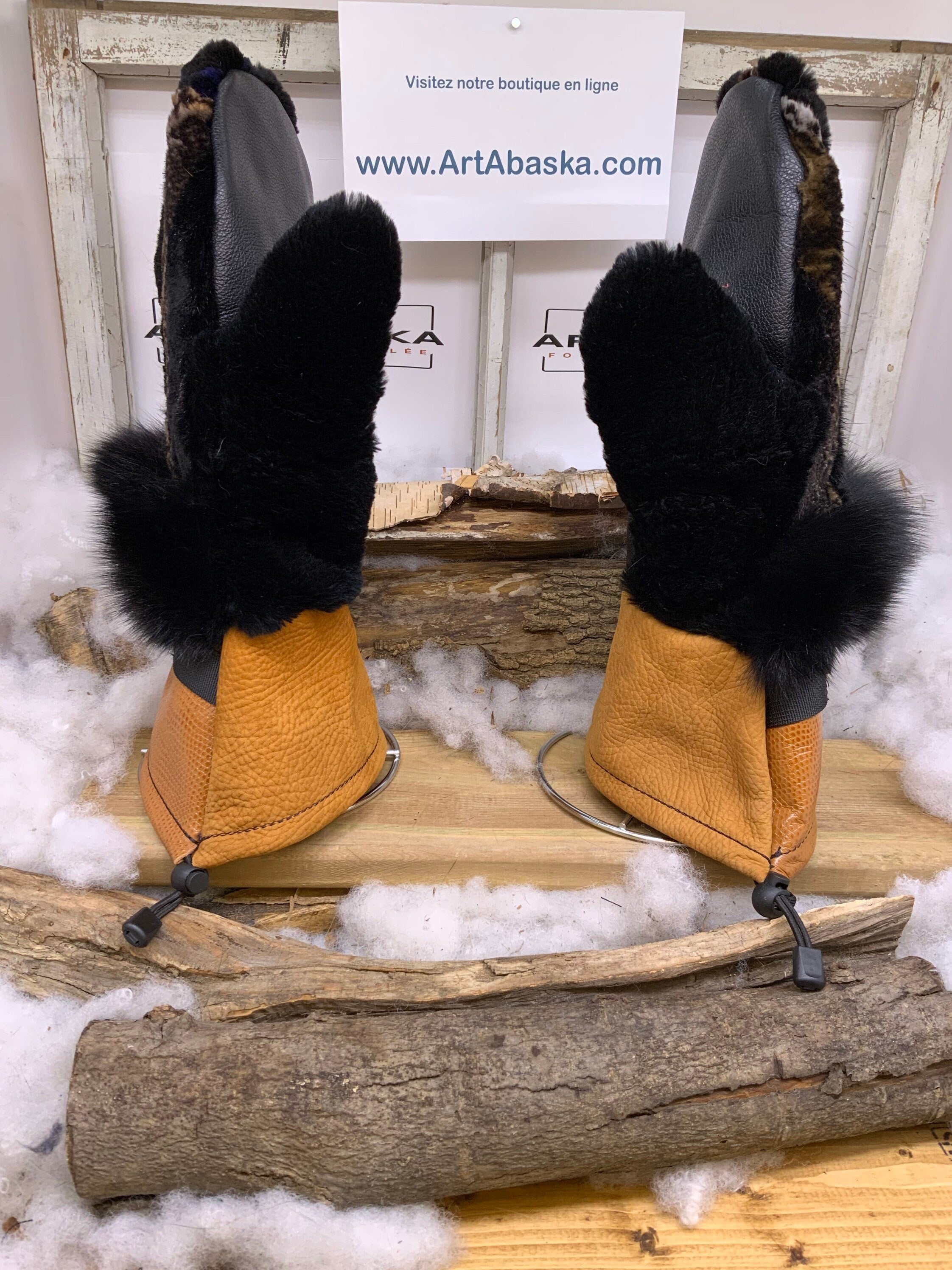 Mitaines Rachel XL – Patchwork de renard recyclé & vison rasé, cuir brun/beige/rouge, fait à la main, pièce unique Québec