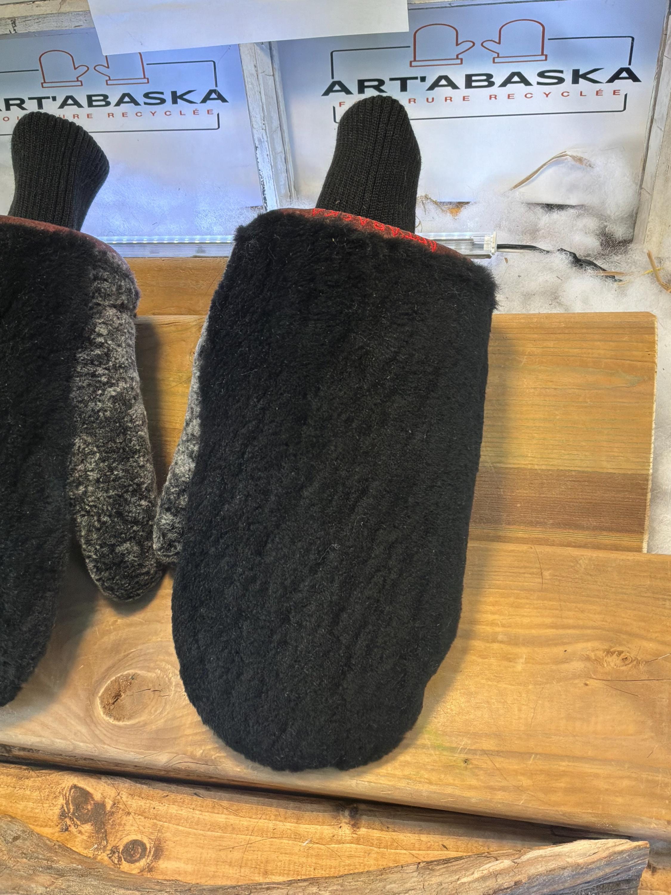 Mitaines de ville X-Large Irène en fourrure recyclée – Faites à la main au Québec – Légères, élégantes, confort urbain – ArtAbaska