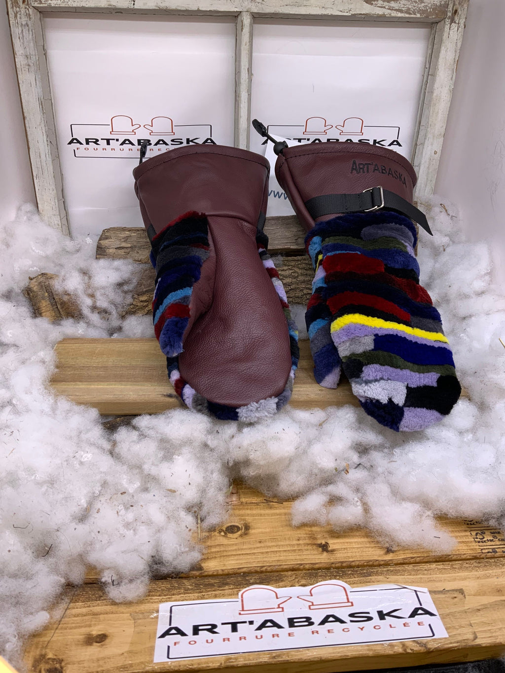 Mitaines Gilberte X-Large – Patchwork renard recyclé cousu une à une, cuir bourgogne intérieur amovible – fait main Québec
