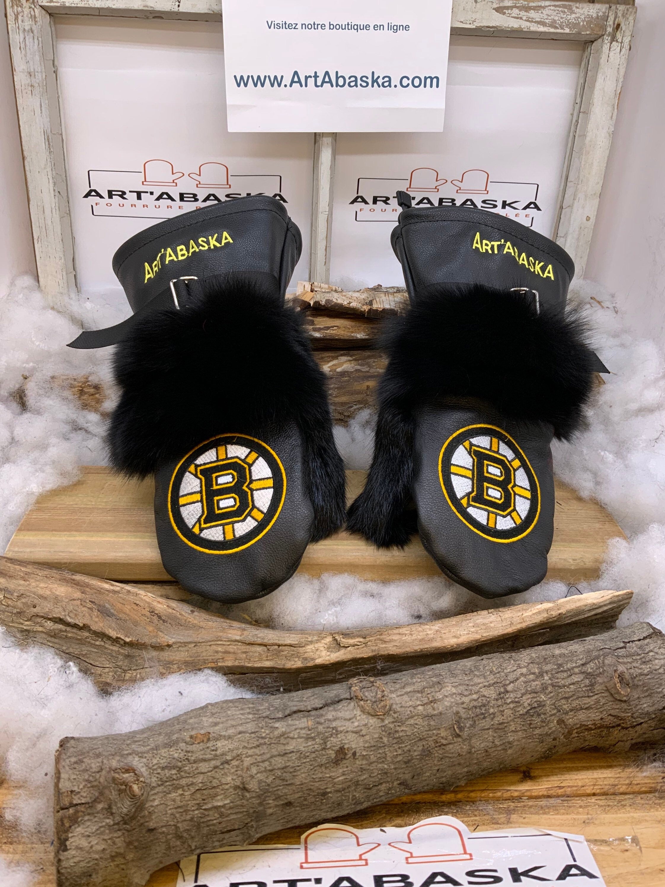 Mitaines Augustine Large – Édition Bruins de Boston cuir noir recyclé avec fourrure renard et lapin – fait main Québec