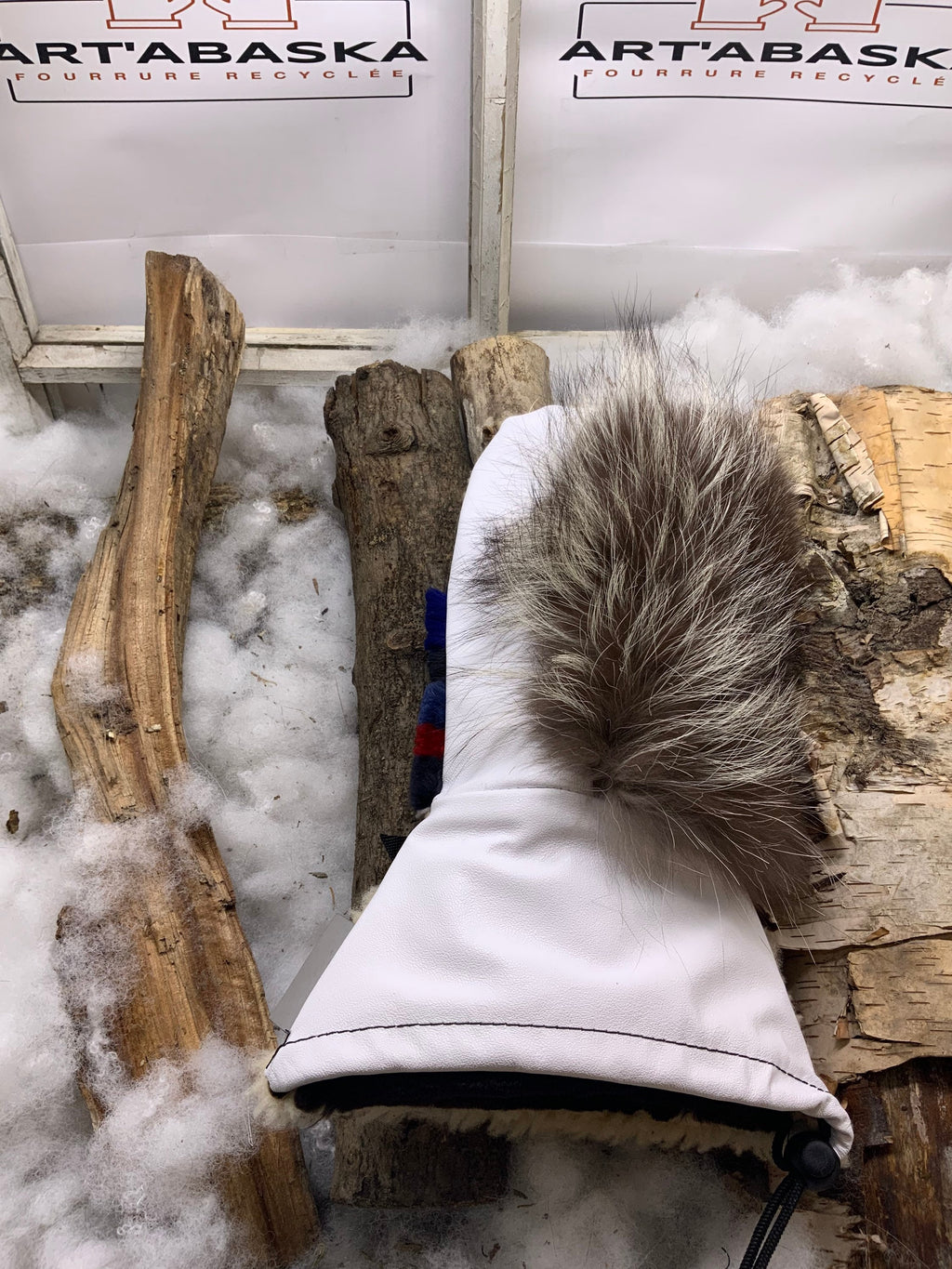 Mitaines Alphonsine Small – Édition limitée, fourrures recyclées renard et mouton, intérieur en fourrure, fait à la main Québec