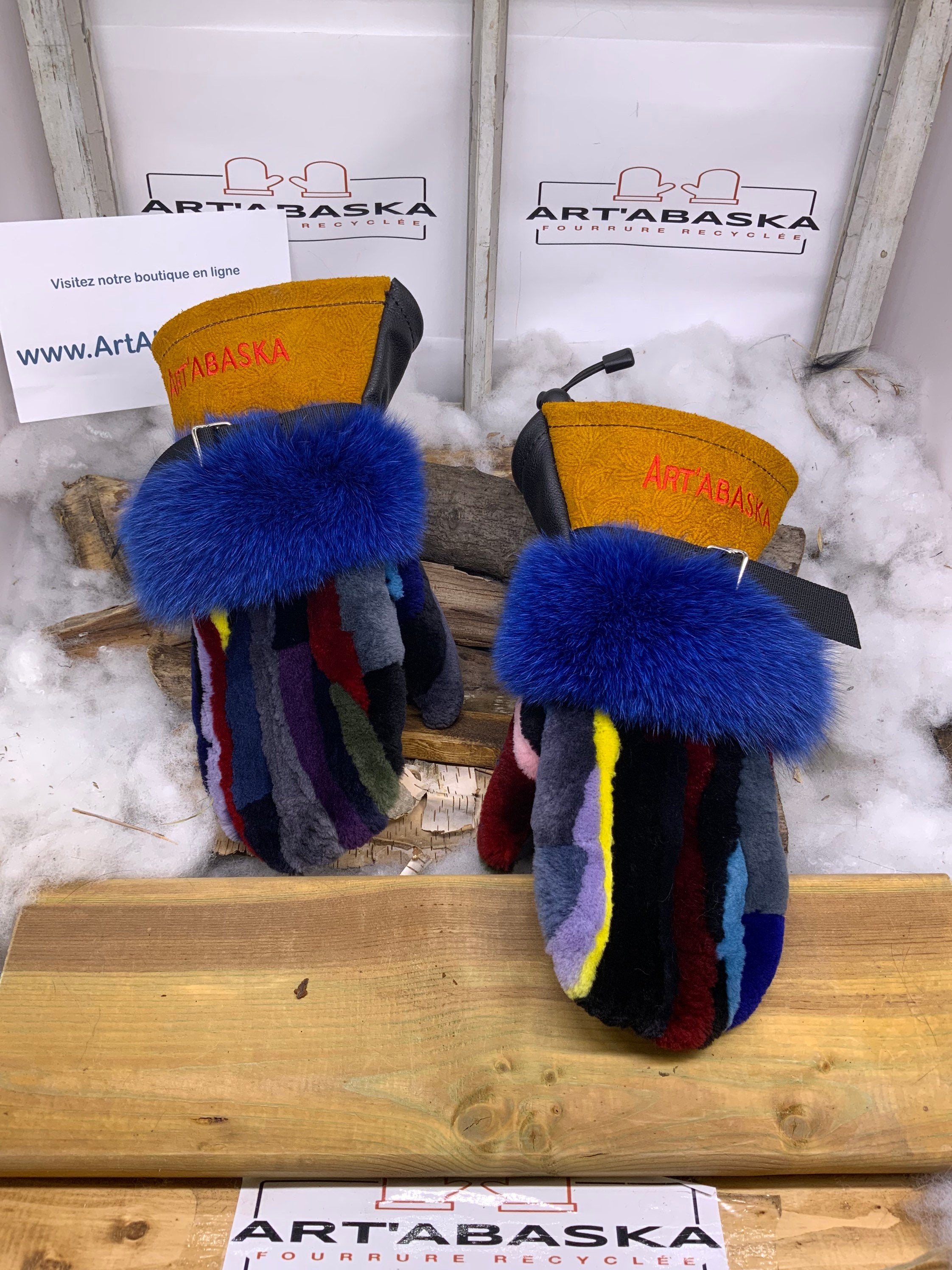 Mitaines Gilberte Medium – Édition spéciale patchwork & fourrures recyclées, pièce unique faite à la main au Québec