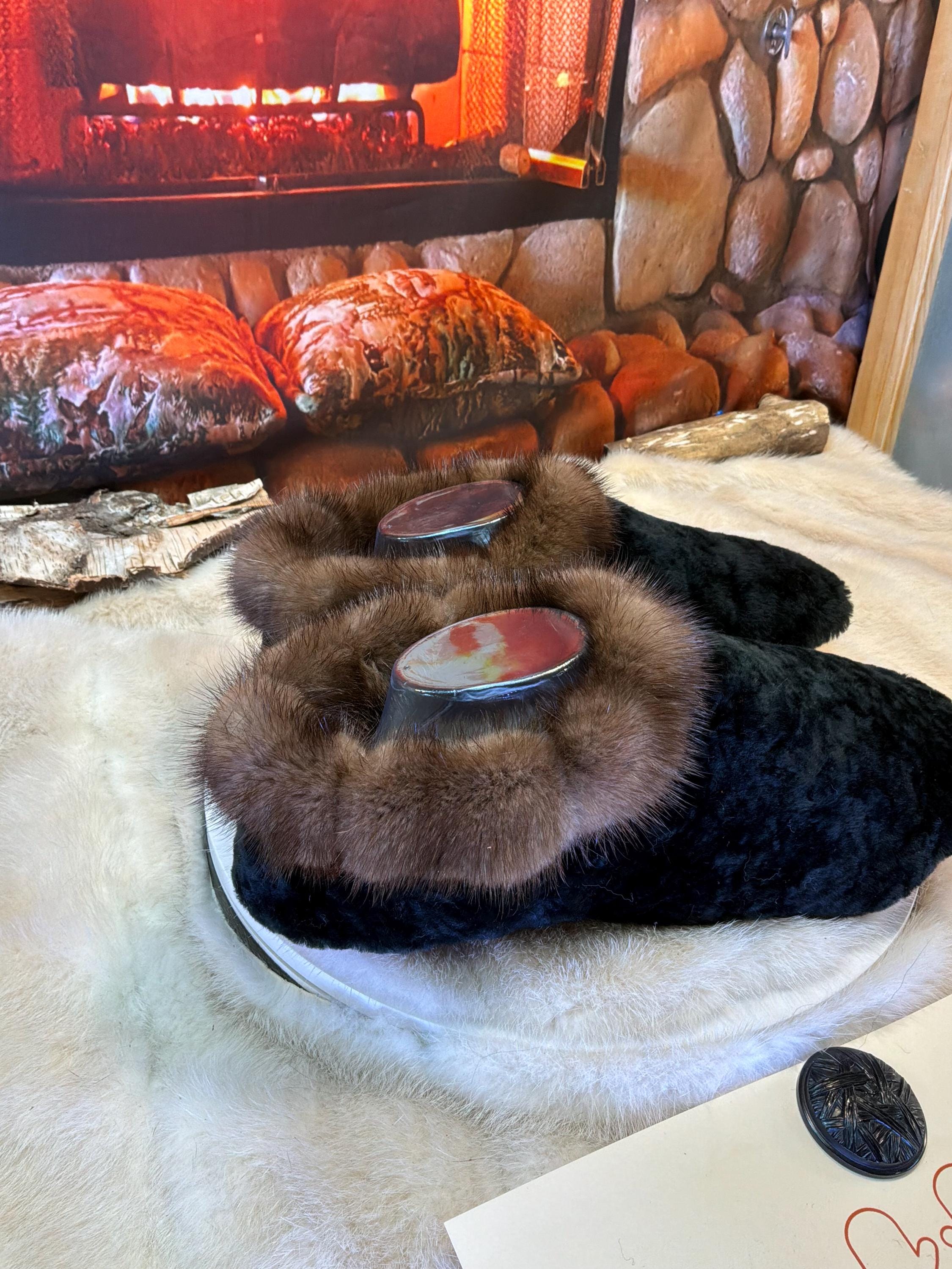 Slipper Clara pointure 9 Homme / 11 femme– Sherling italien & cuir recyclé, pièce unique faite à la main au Québec
