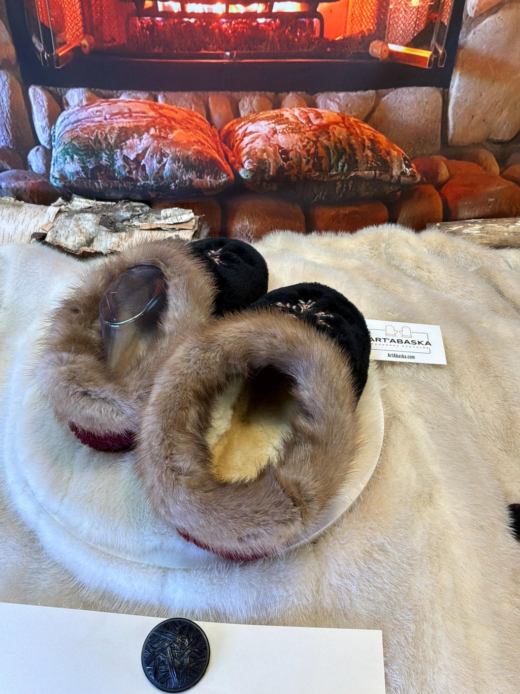 Slipper Alexina pointure 9 femme – Sherling italien & cuir recyclé, pièce unique faite à la main au Québec Édition Brodée