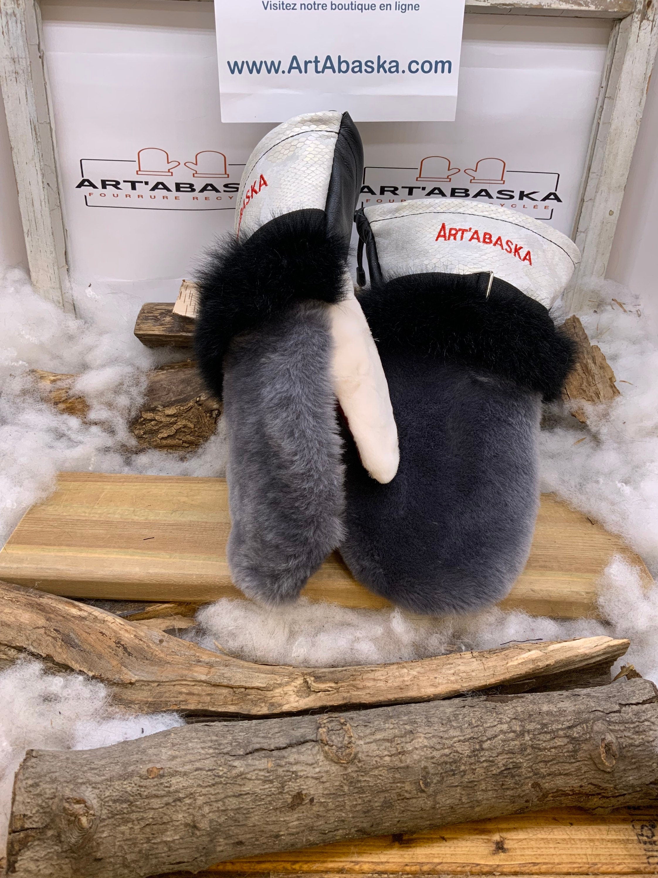 Mitaines Éliane Large mouton rasé gris bleu vison blanc opossum noir cuir embossé crème bourgogne recyclé fait main Québec