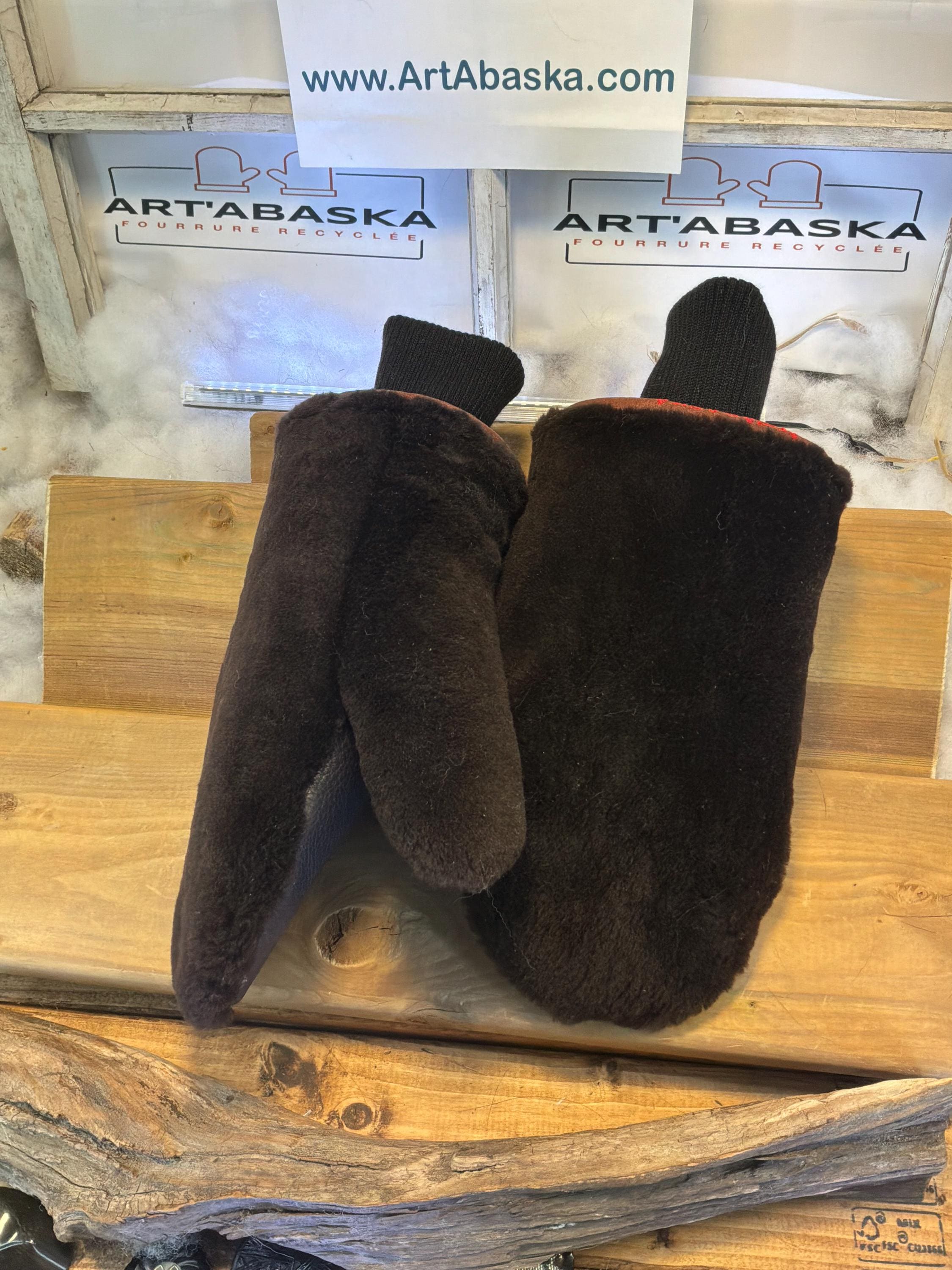 Mitaines de ville X-Large Rollande en fourrure recyclée – Faites à la main au Québec – Légères, élégantes, confort urbain – ArtAbaska