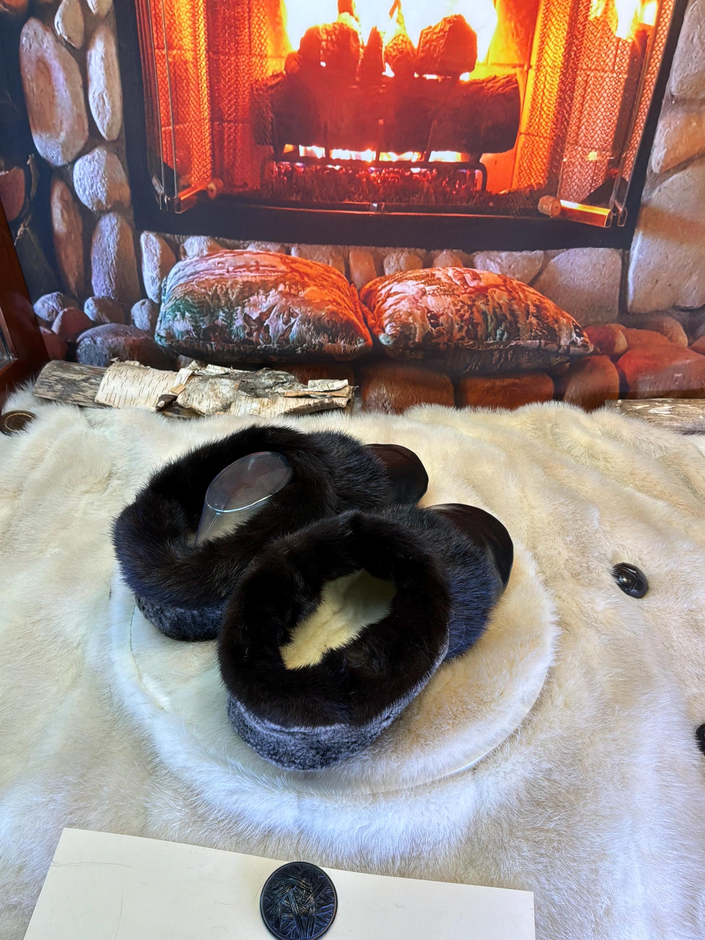 Slipper Liette pointure 9 femme – Sherling italien & cuir recyclé, pièce unique faite à la main au Québec