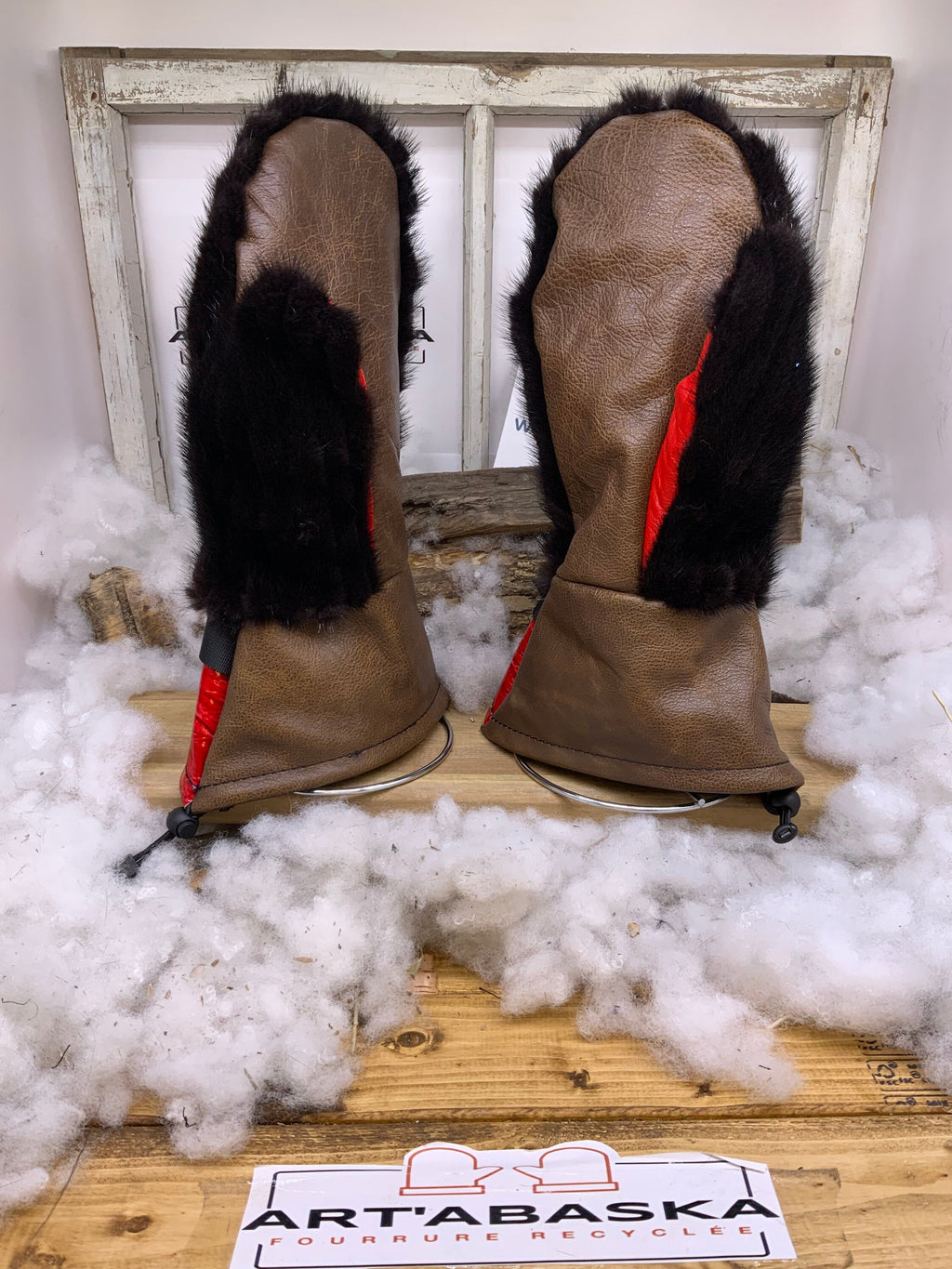 Mitaines XL Mauricette – Vison brun & cuir recyclé rouge antique, intérieur amovible feutre polar, fait à la main, Québec