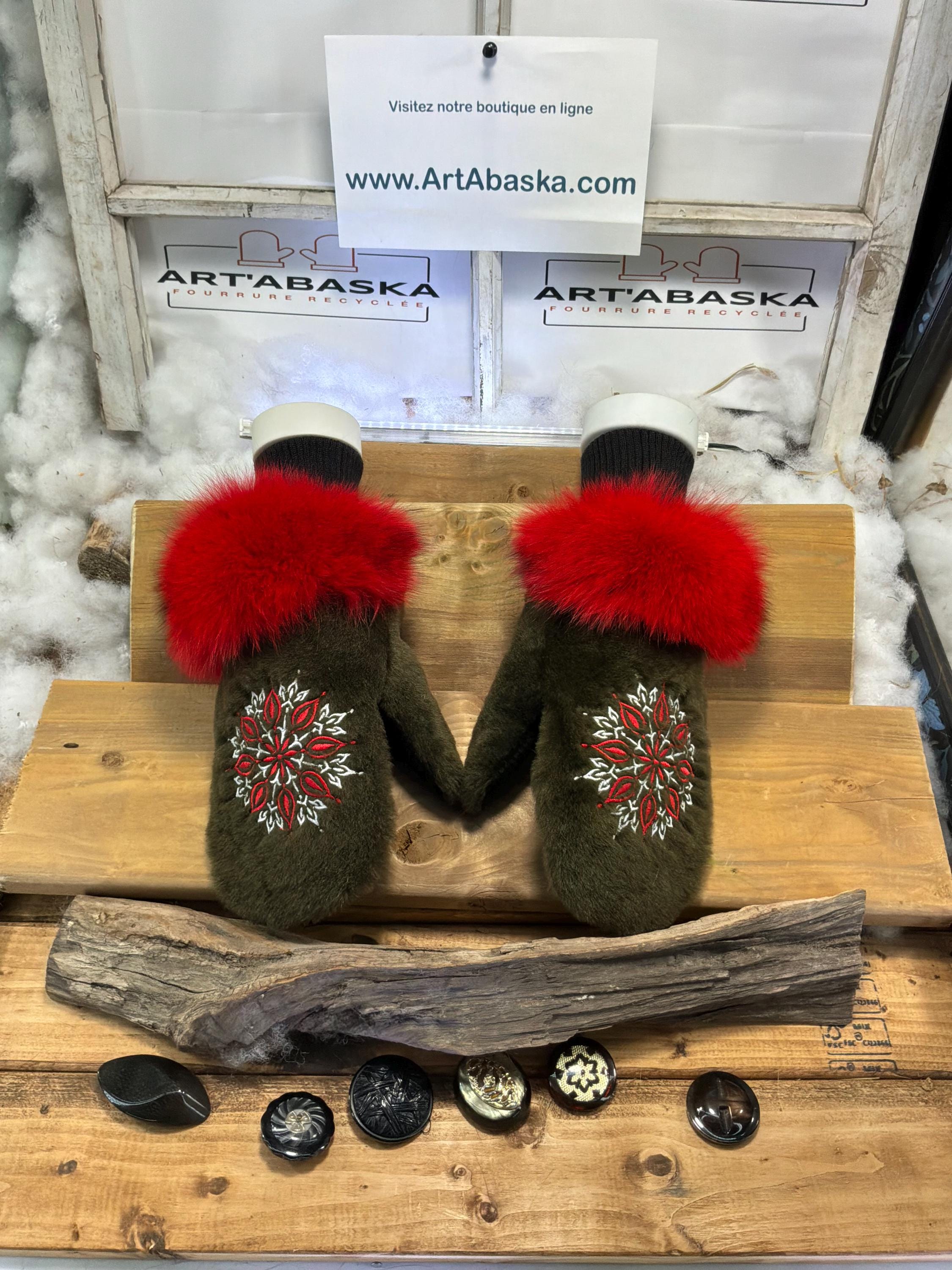 Mitaines de ville Medium Marcelle en fourrure recyclée – Faites à la main au Québec – Légères, élégantes, confort urbain – ArtAbaska