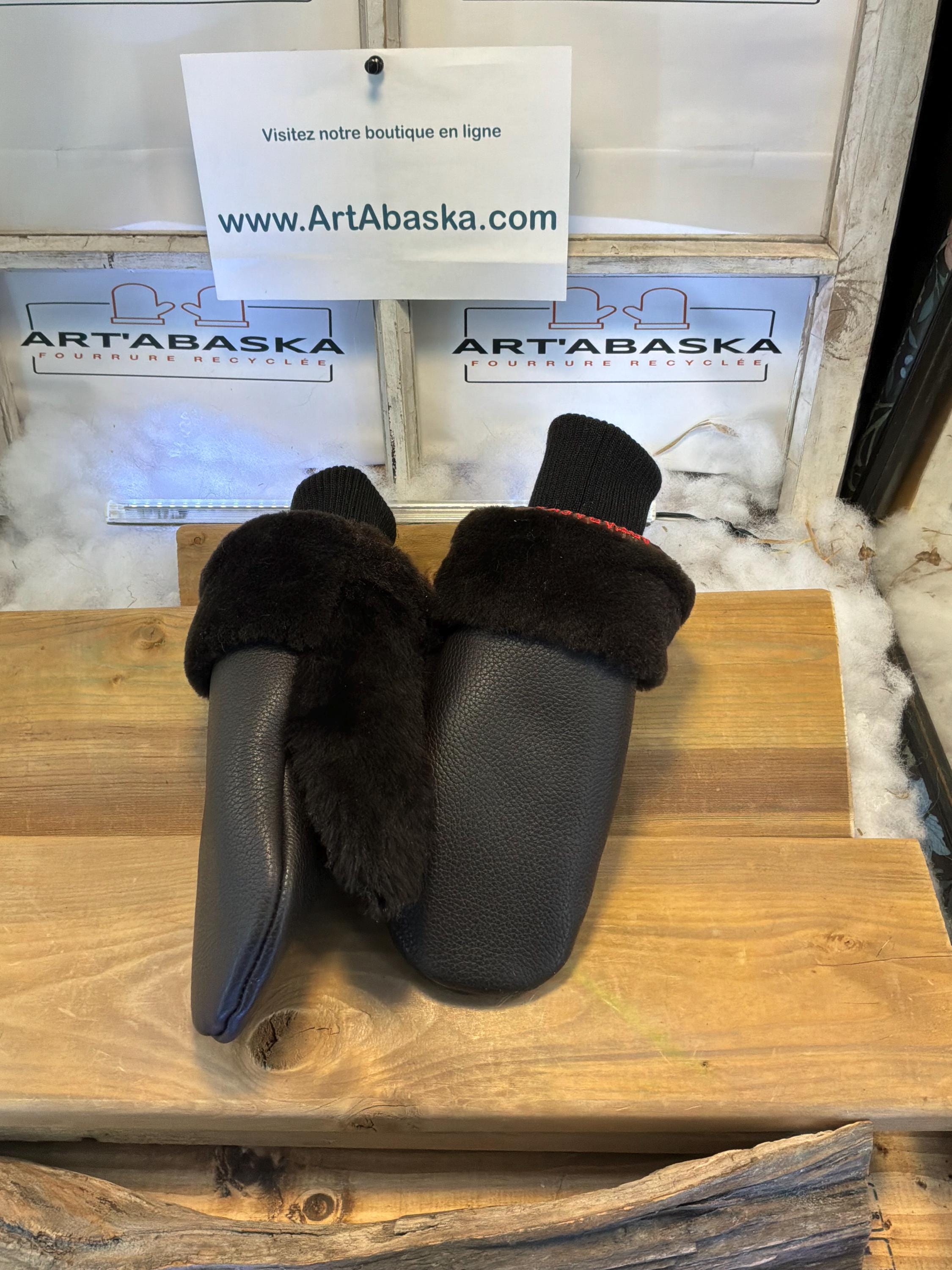 Mitaines de ville Medium Danielle en fourrure recyclée – Faites à la main au Québec – Légères, élégantes, confort urbain – ArtAbaska