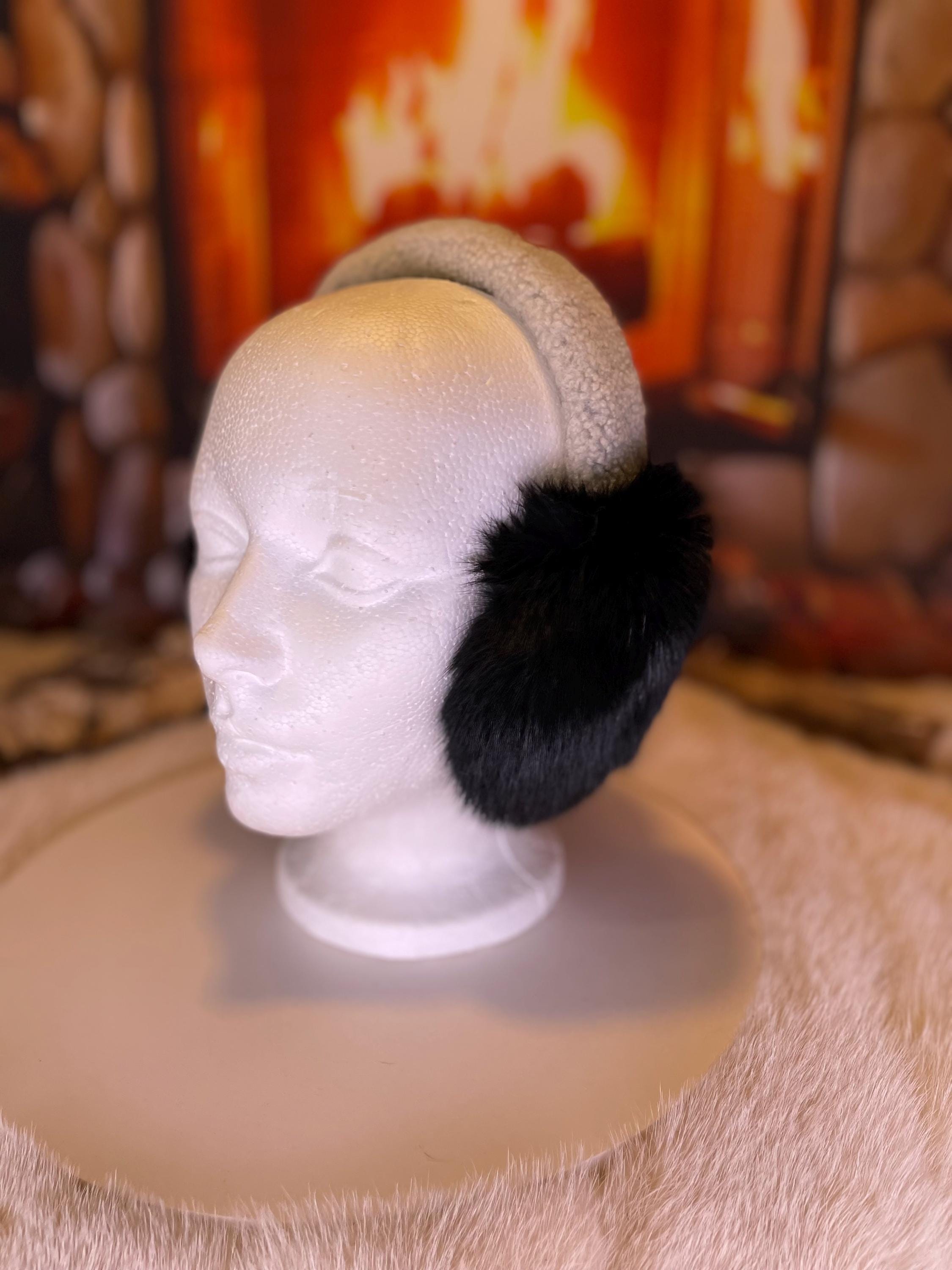 Cache-Oreilles tout en fourrure recyclée édition Lapin noir naturel recyclé et mouton rasé dessus la tête Les Lynda