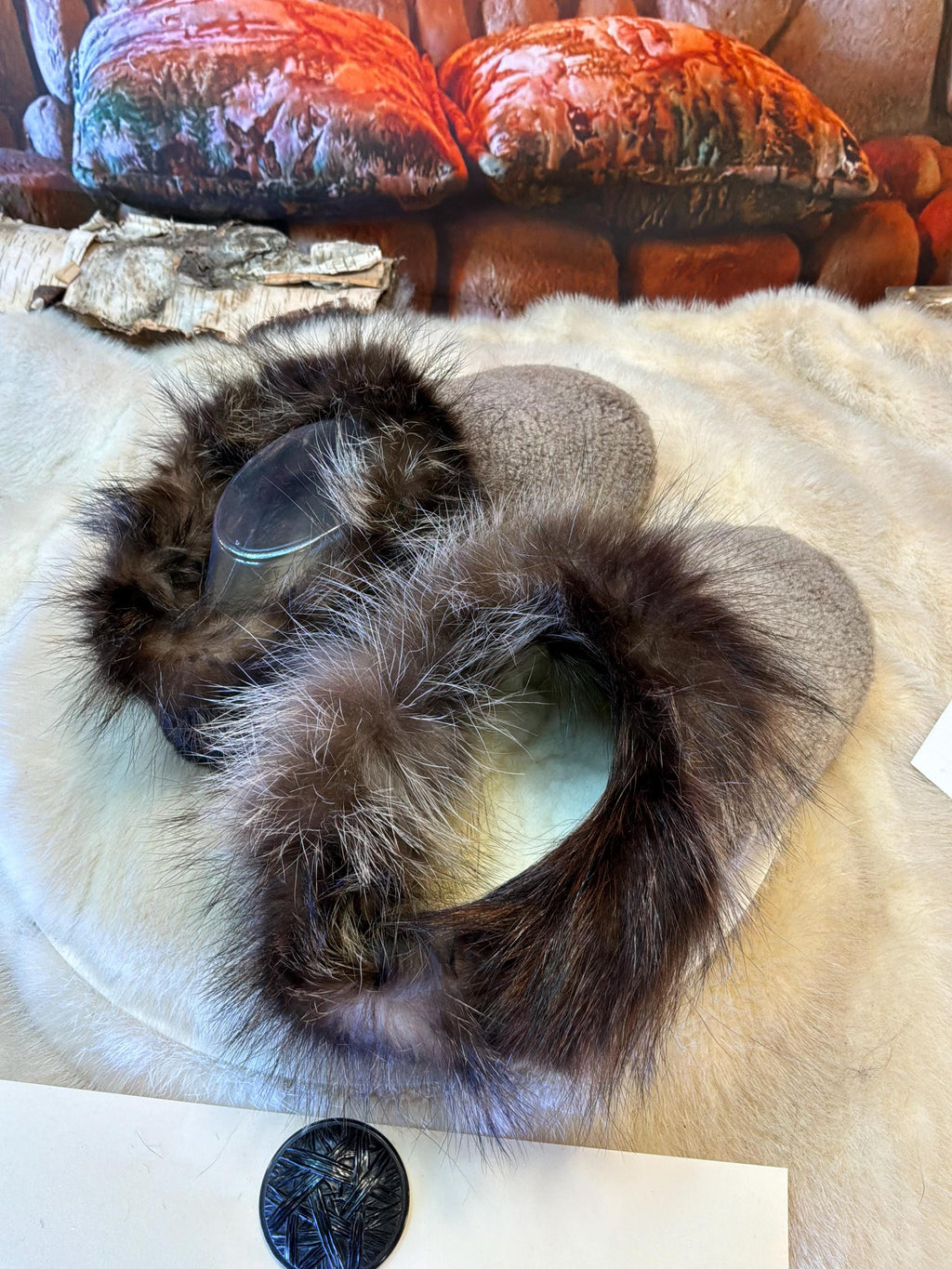 Slipper Yolande pointure 7 femme – Sherling italien & cuir recyclé, pièce unique faite à la main au Québec