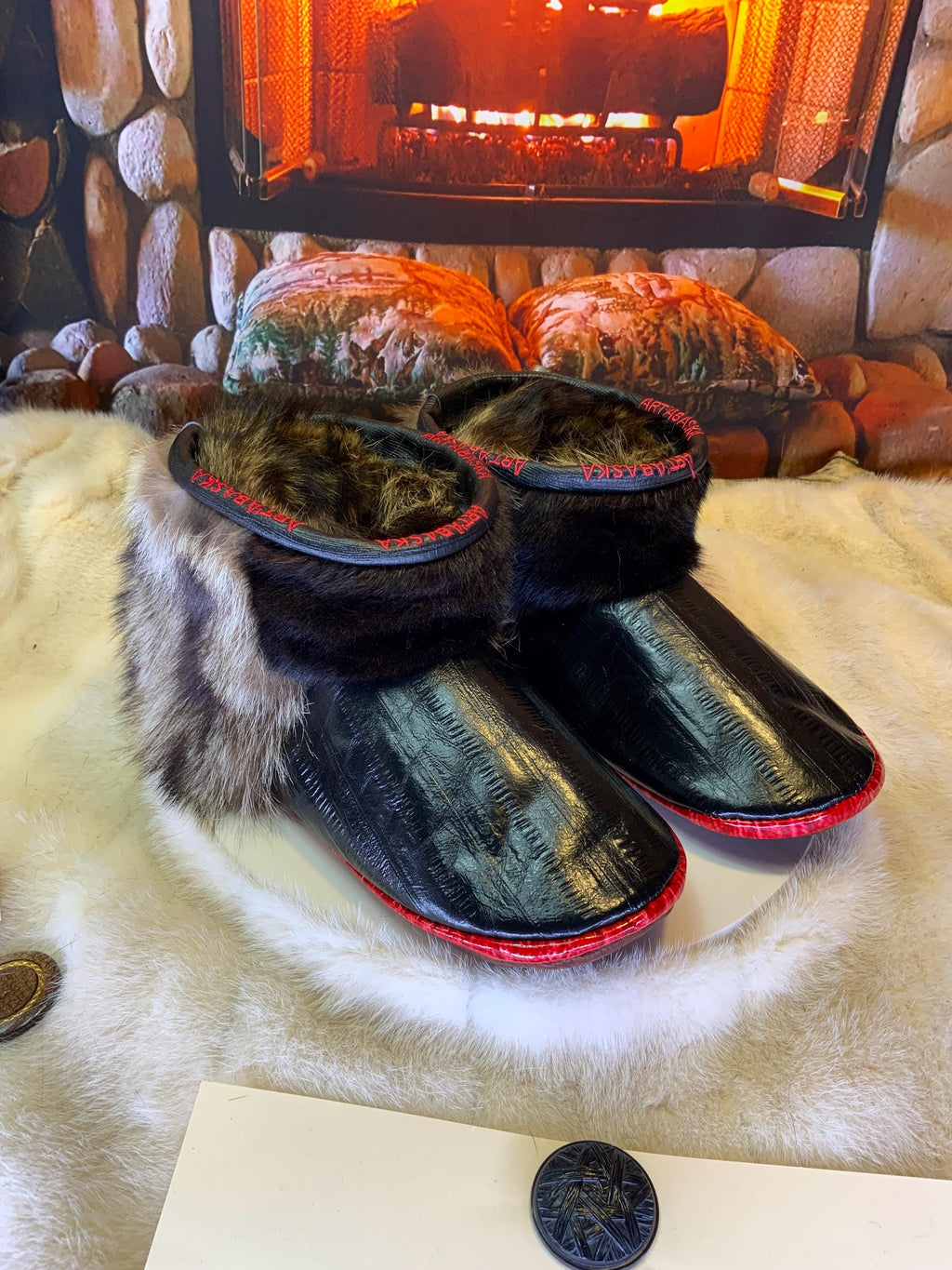 Mocassin d’interieur homme Les Marcelline - pointure 10 - cuir d’anguille noir, vison brun & raton recyclés - fait main au Québec