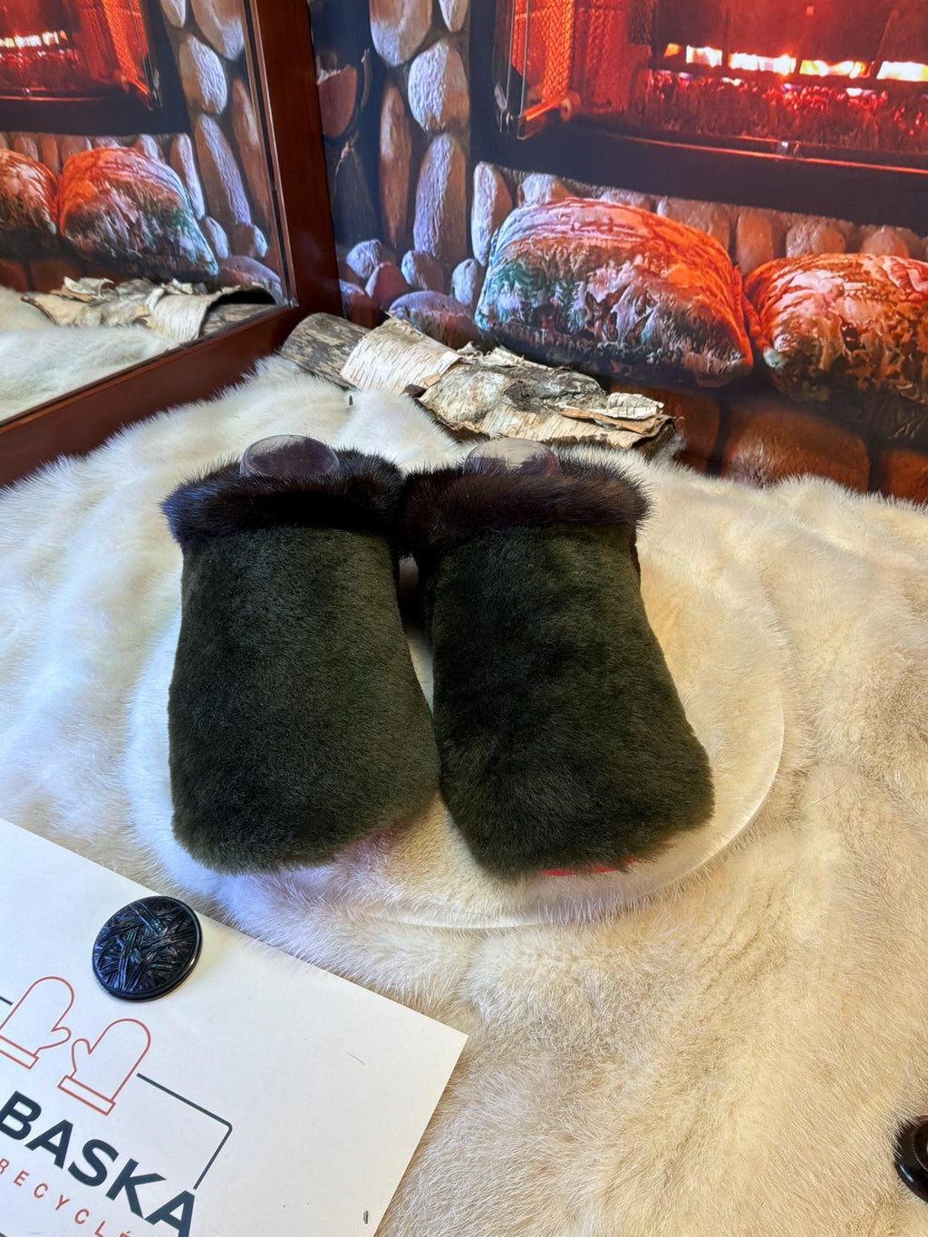 Slipper Georgette pointure 8 femme – Sherling italien & cuir recyclé, pièce unique faite à la main au Québec