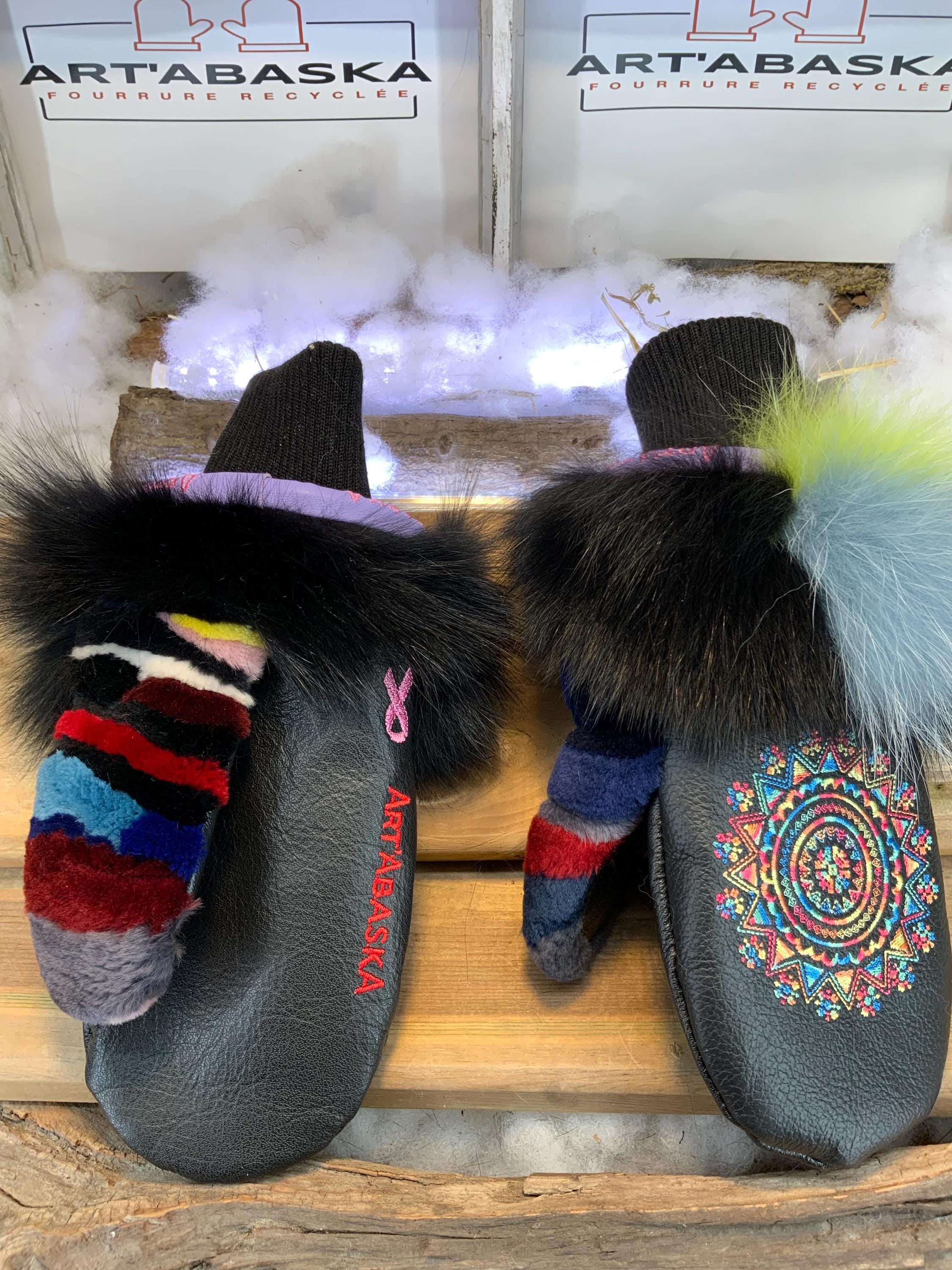 Mitaines de ville Antoinette faites à la main au Québec en fourrure recyclée patchwork avec broderie mandala artistique grandeur Medium