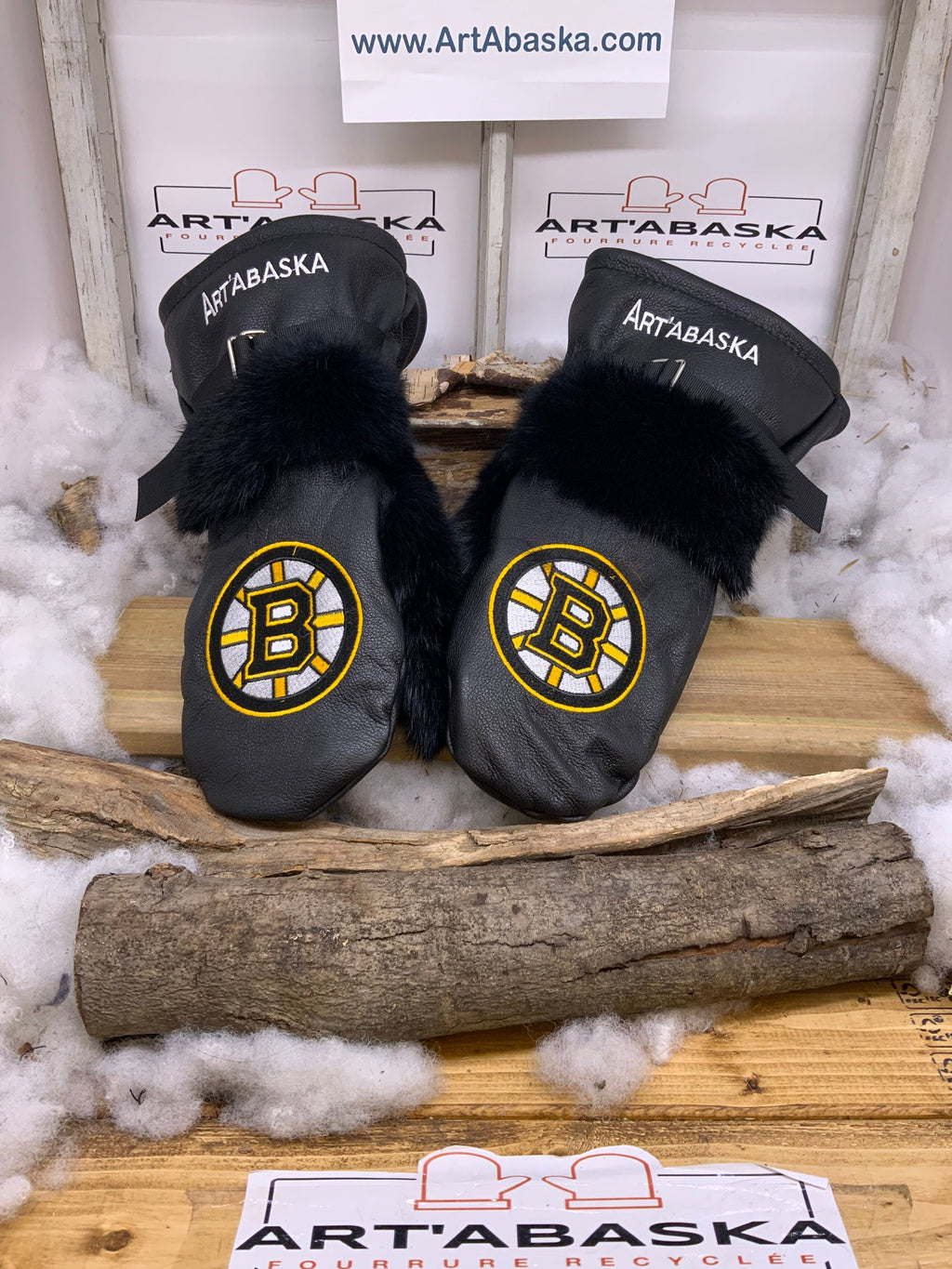 Mitaines Les Jeanne – Édition spéciale Bruins de Boston – cuir noir recyclé & fourrure – broderie unique – fait à la main Québec