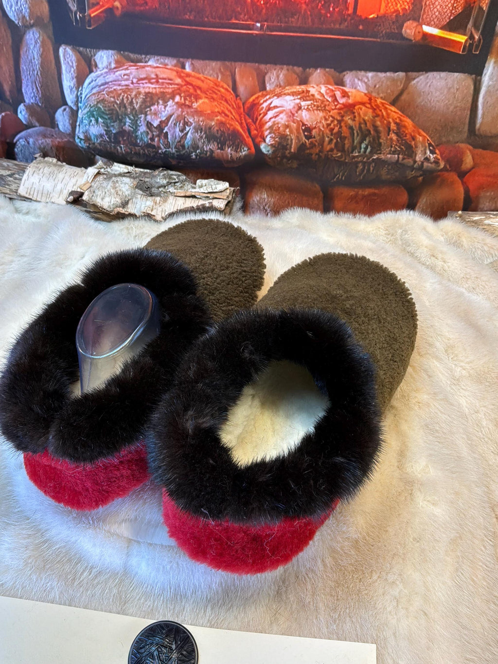 Slipper Ernestine pointure 11 Homme – Sherling italien & cuir recyclé, pièce unique faite à la main au Québec
