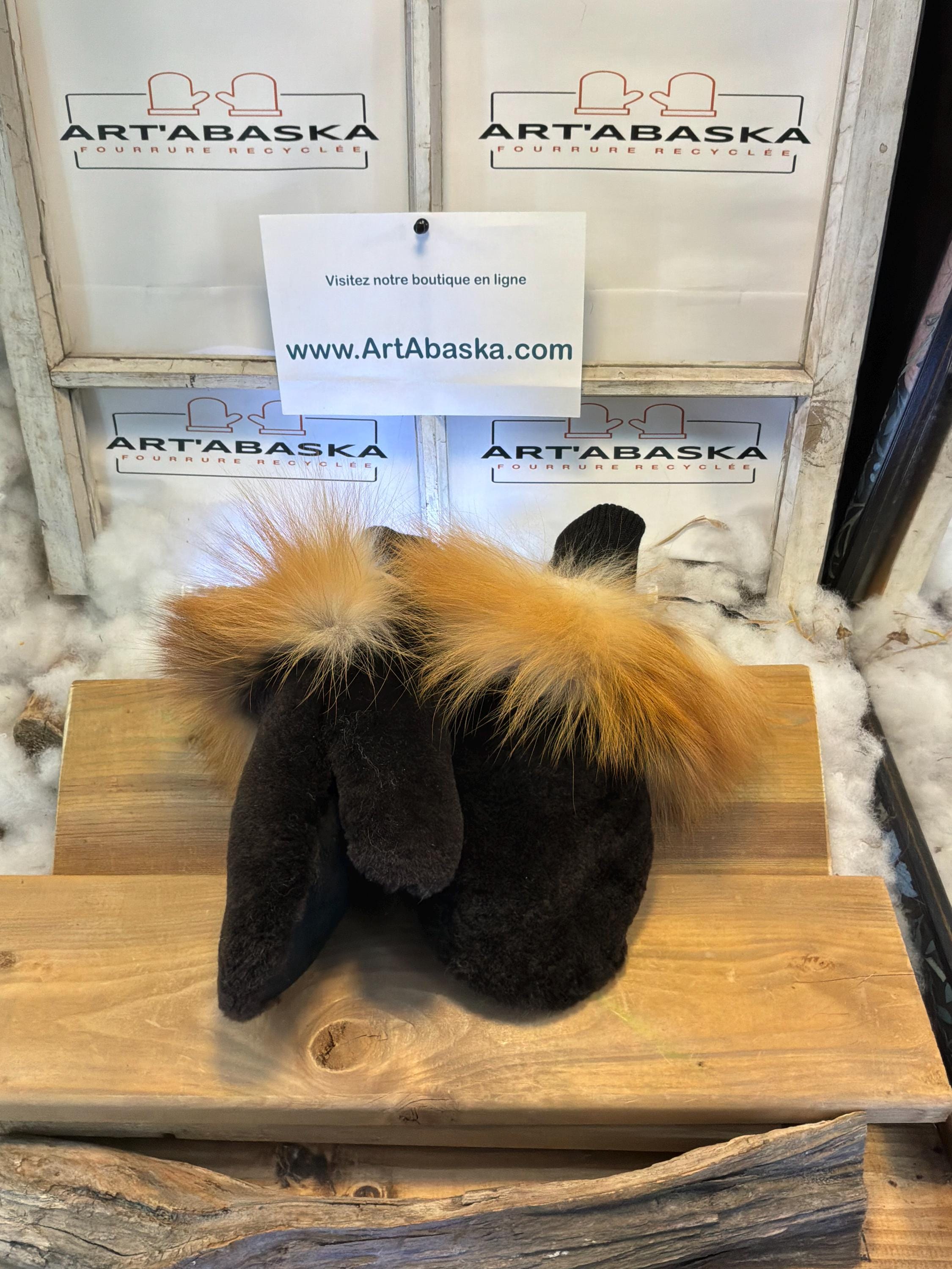 Mitaines de ville Medium Véronique en fourrure recyclée – Faites à la main au Québec – Légères, élégantes, confort urbain – ArtAbaska