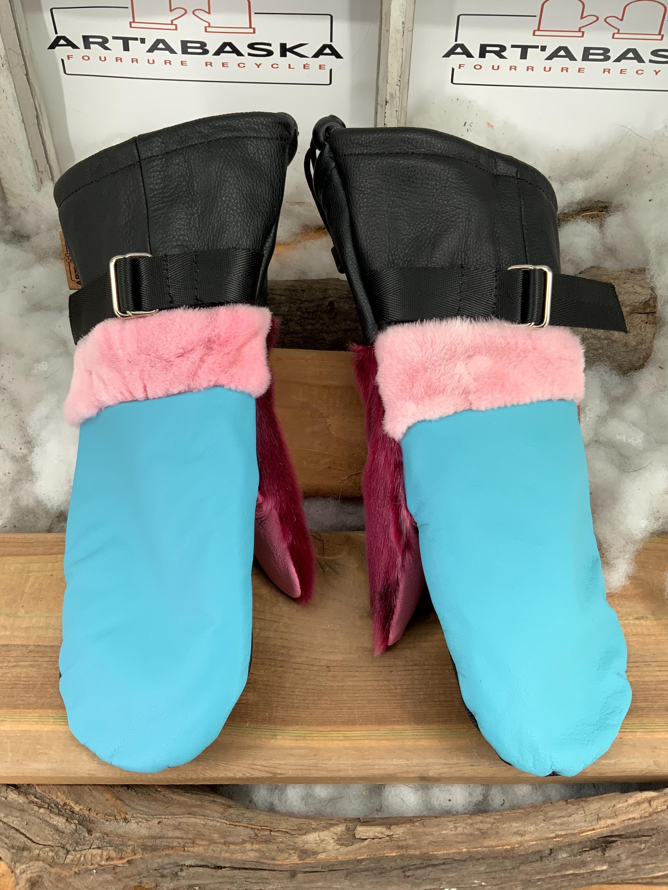 Mitaines Joséphine Medium - Cuir et fourrures recyclées vison rose et fuchsia, cuir noir rose et turquoise, fait à la main Québec