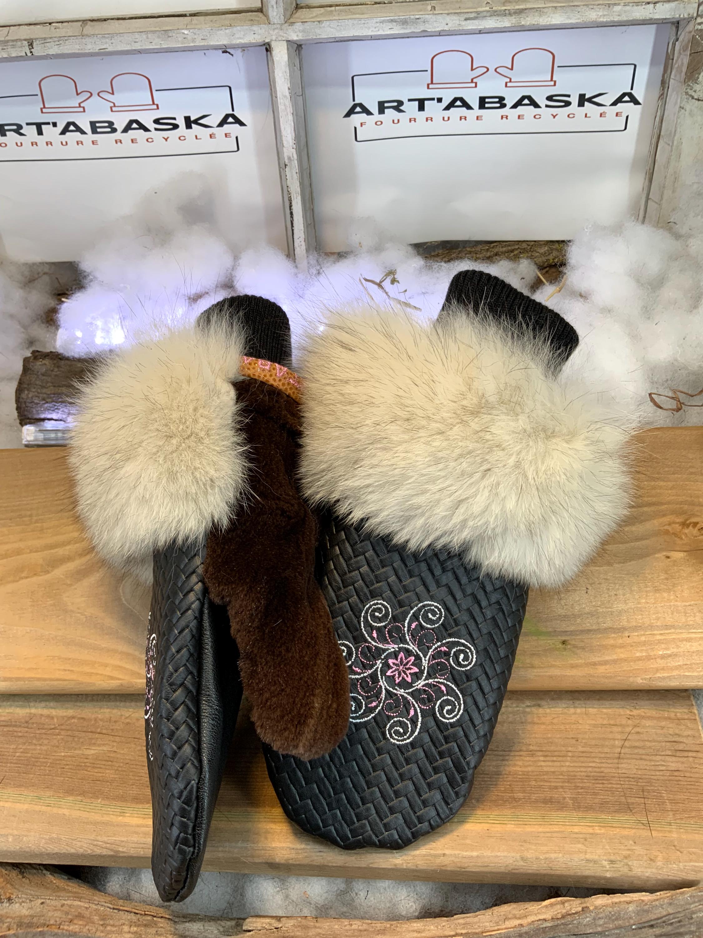 Mitaines de ville Denise, Medium, en cuir italien brodé et fourrure recyclée, pièce unique faite à la main au Québec