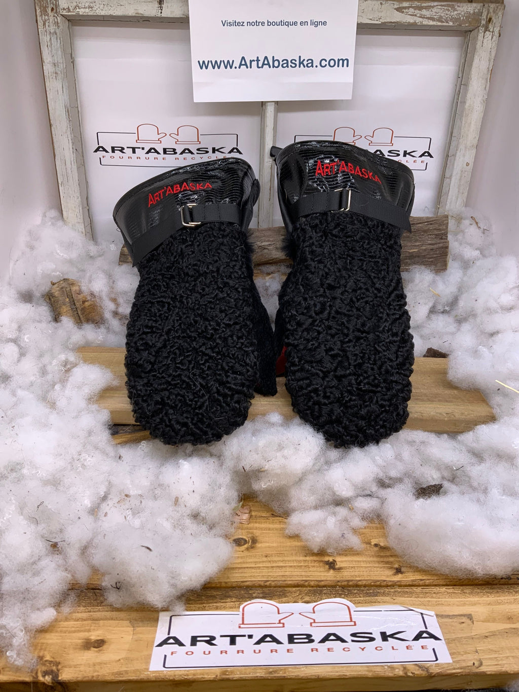 Mitaines XL Maria – Mouton de Perse & lapin noir, cuir recyclé noir/rouge, intérieur amovible feutre polar, fait à la main Québec