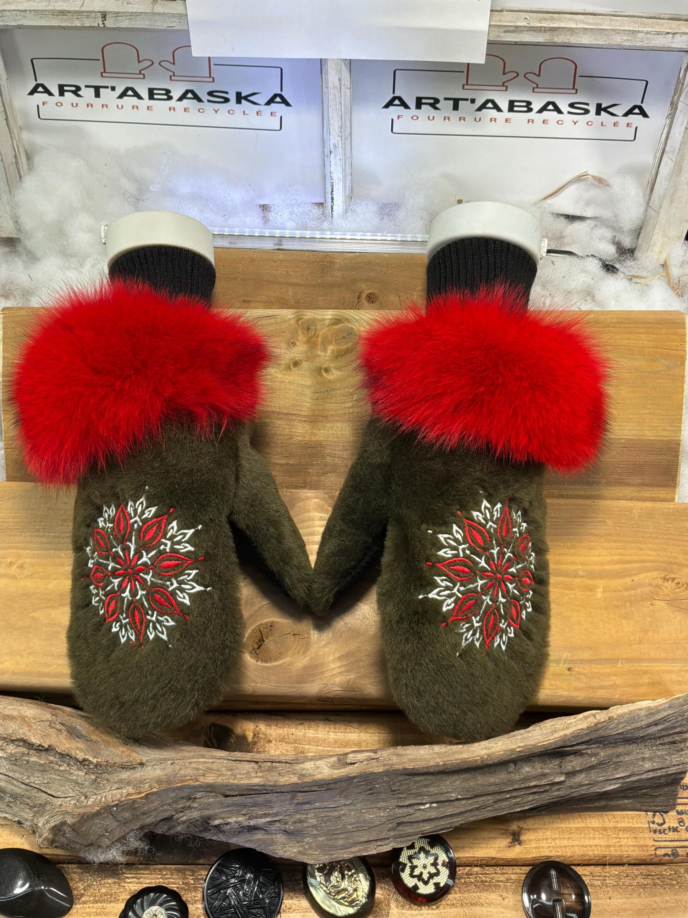 Mitaines de ville Medium Marcelle en fourrure recyclée – Faites à la main au Québec – Légères, élégantes, confort urbain – ArtAbaska