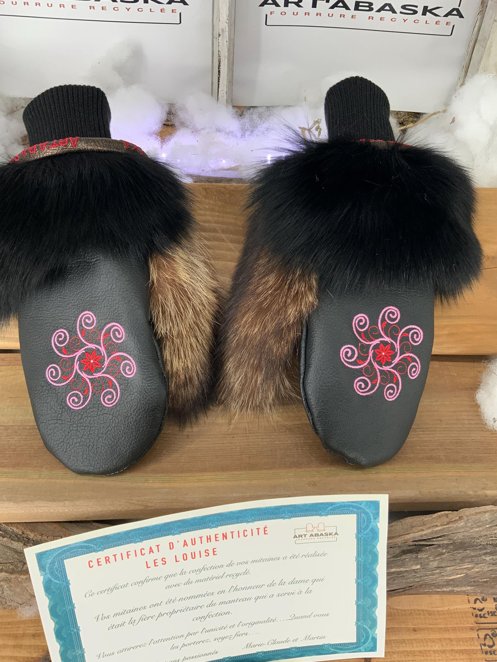 Mitaines de Ville en fourrure et cuir recyclés, Les Louise Grandeur médium Edition Broderie